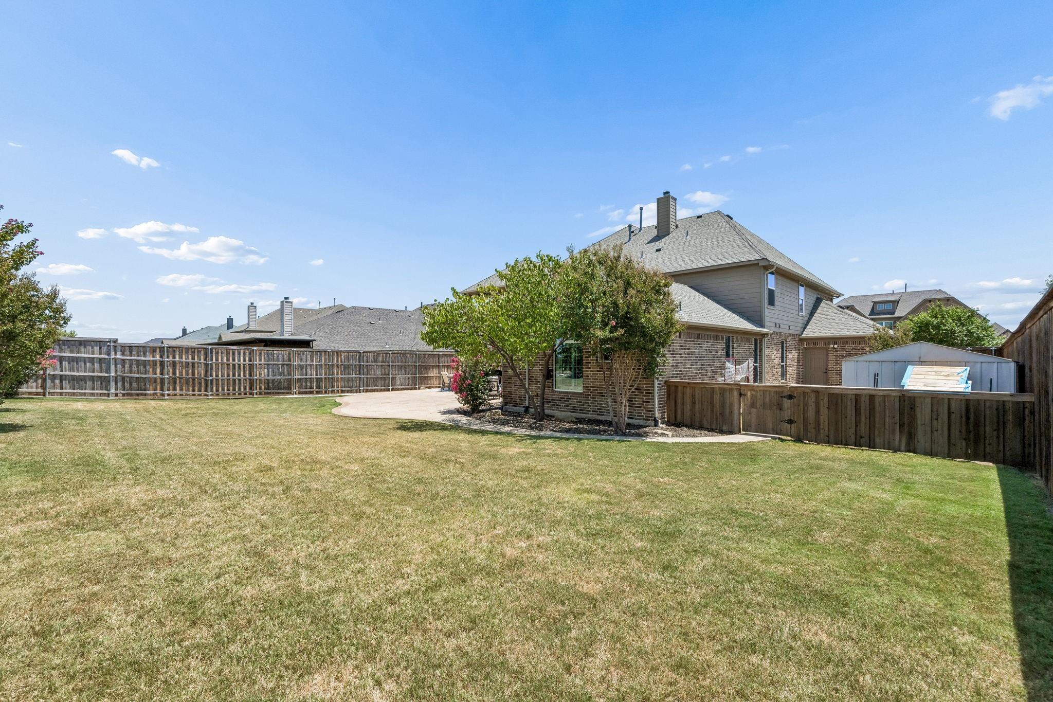 main property photo 34