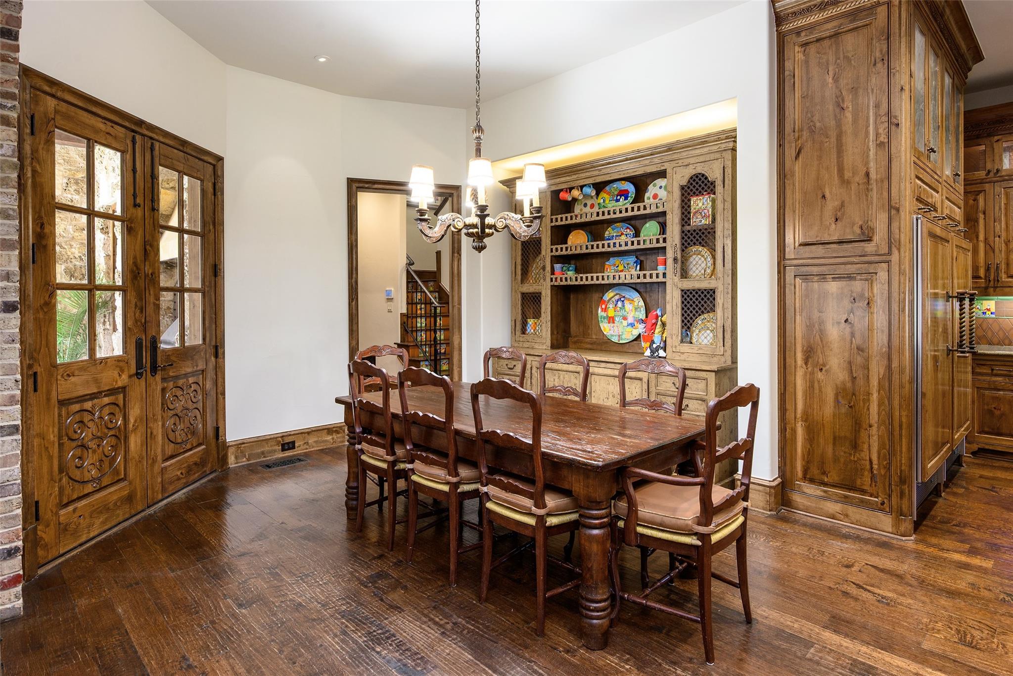 main property photo 11