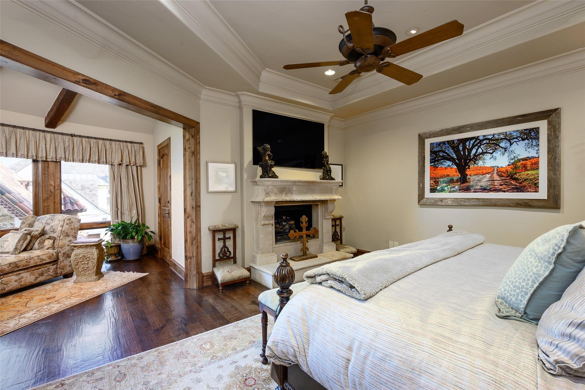 main property photo 22