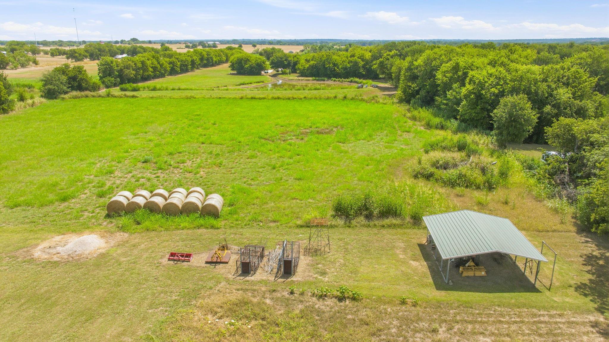 main property photo 35