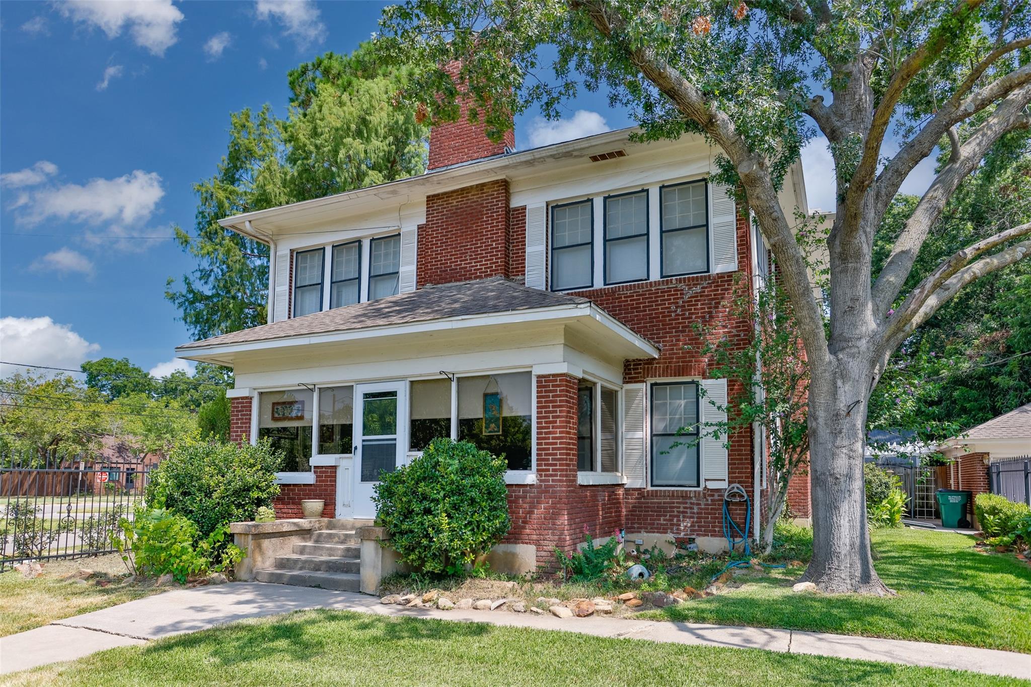 main property photo 35