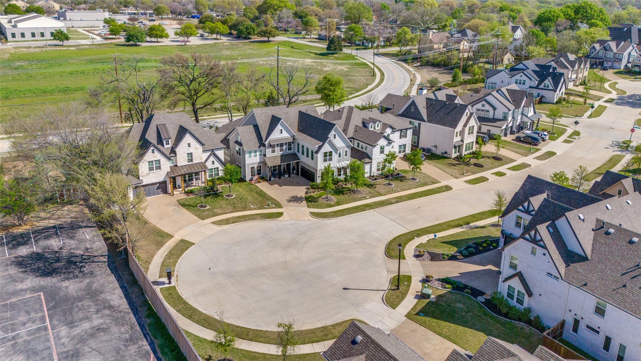 main property photo 31