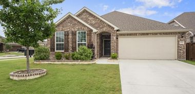 image of property with 4 Bed | 2 Bath | 1,965 Sqft