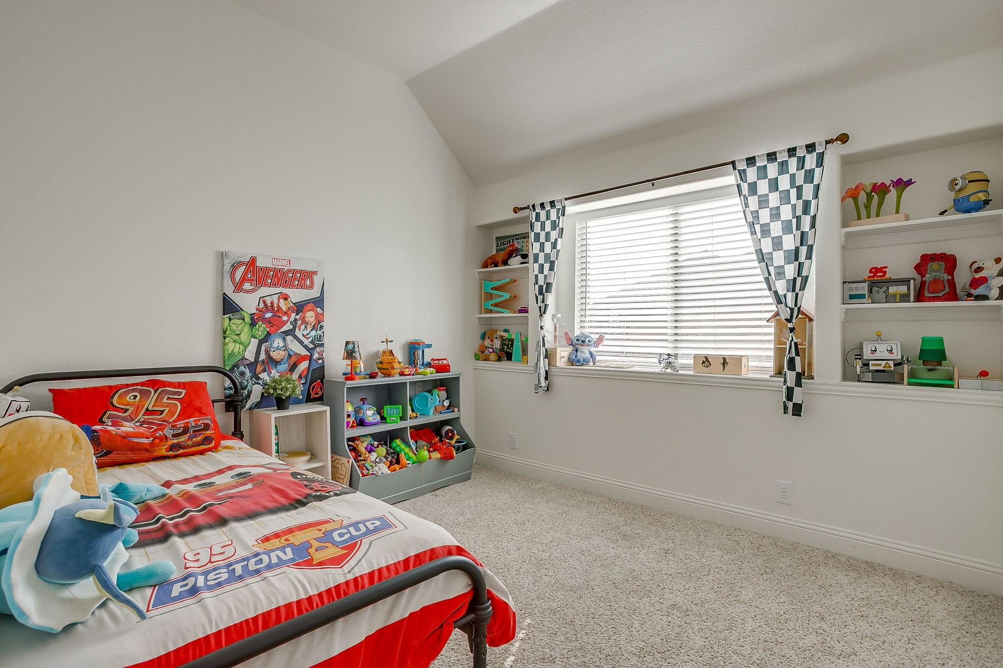 main property photo 23