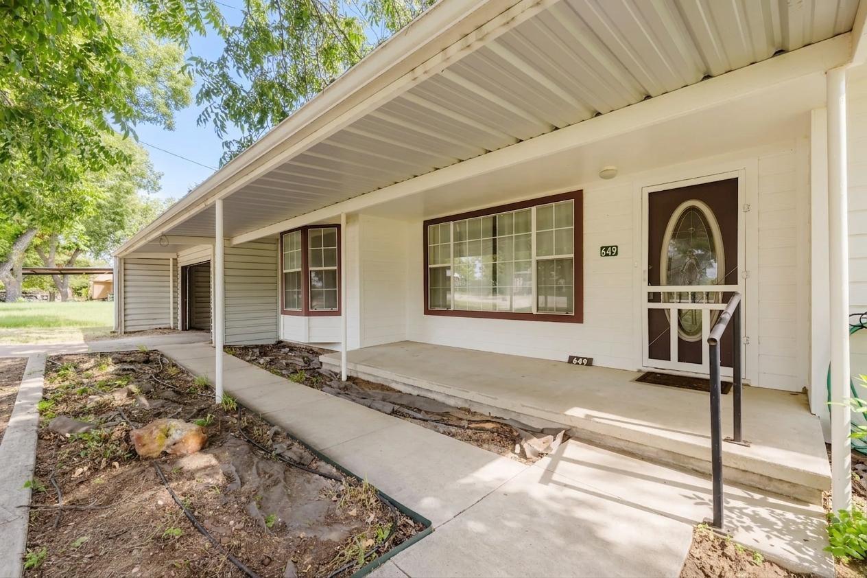 main property photo 2