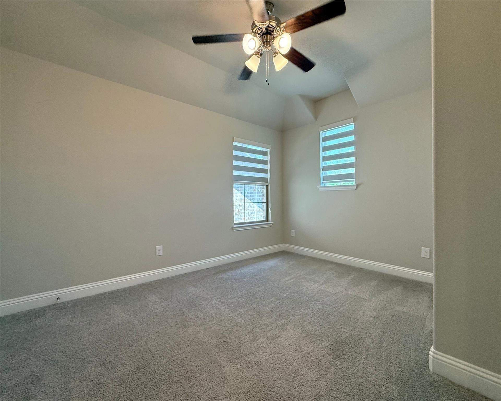 property viewer photo 18