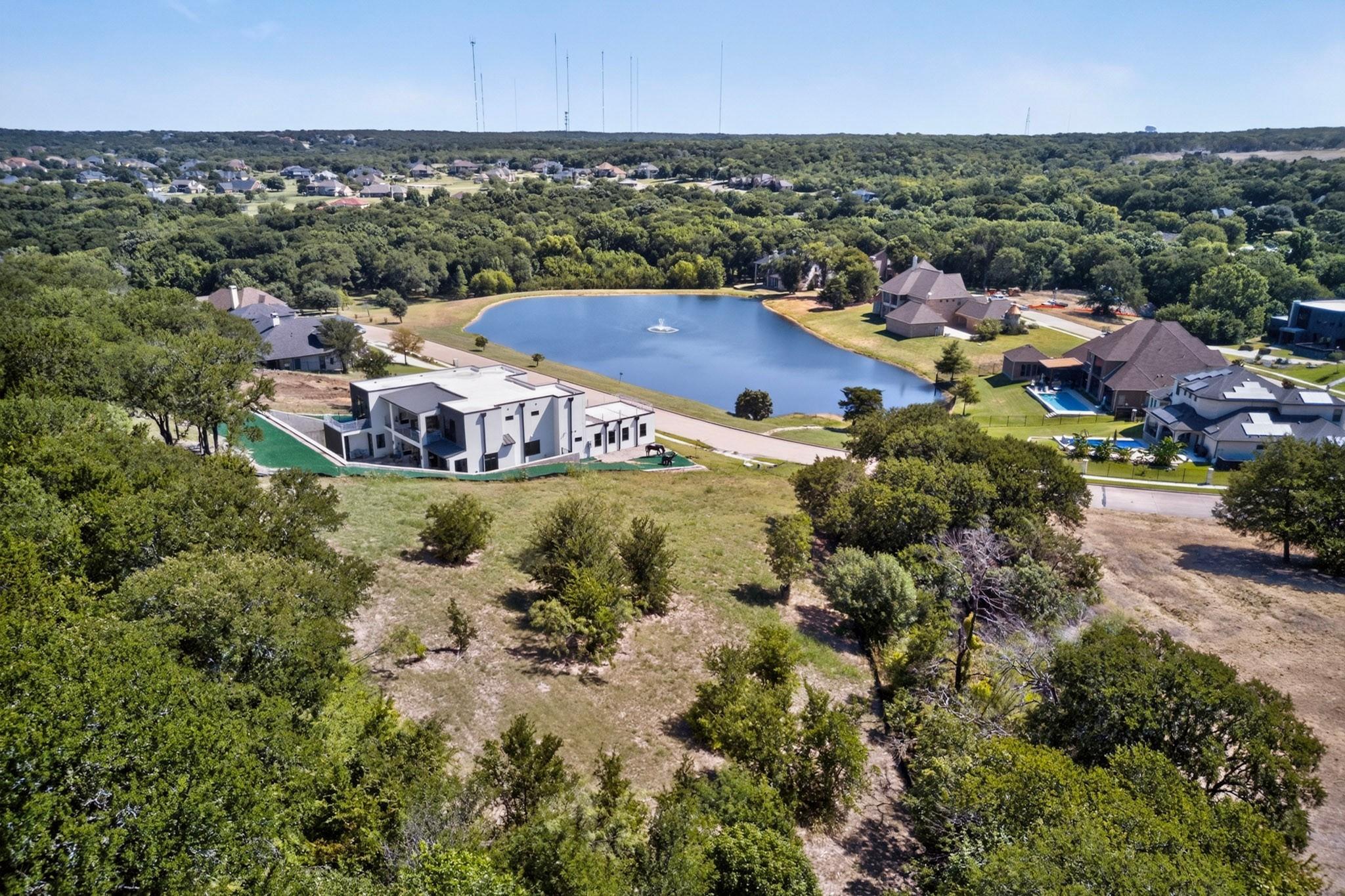 main property photo 14