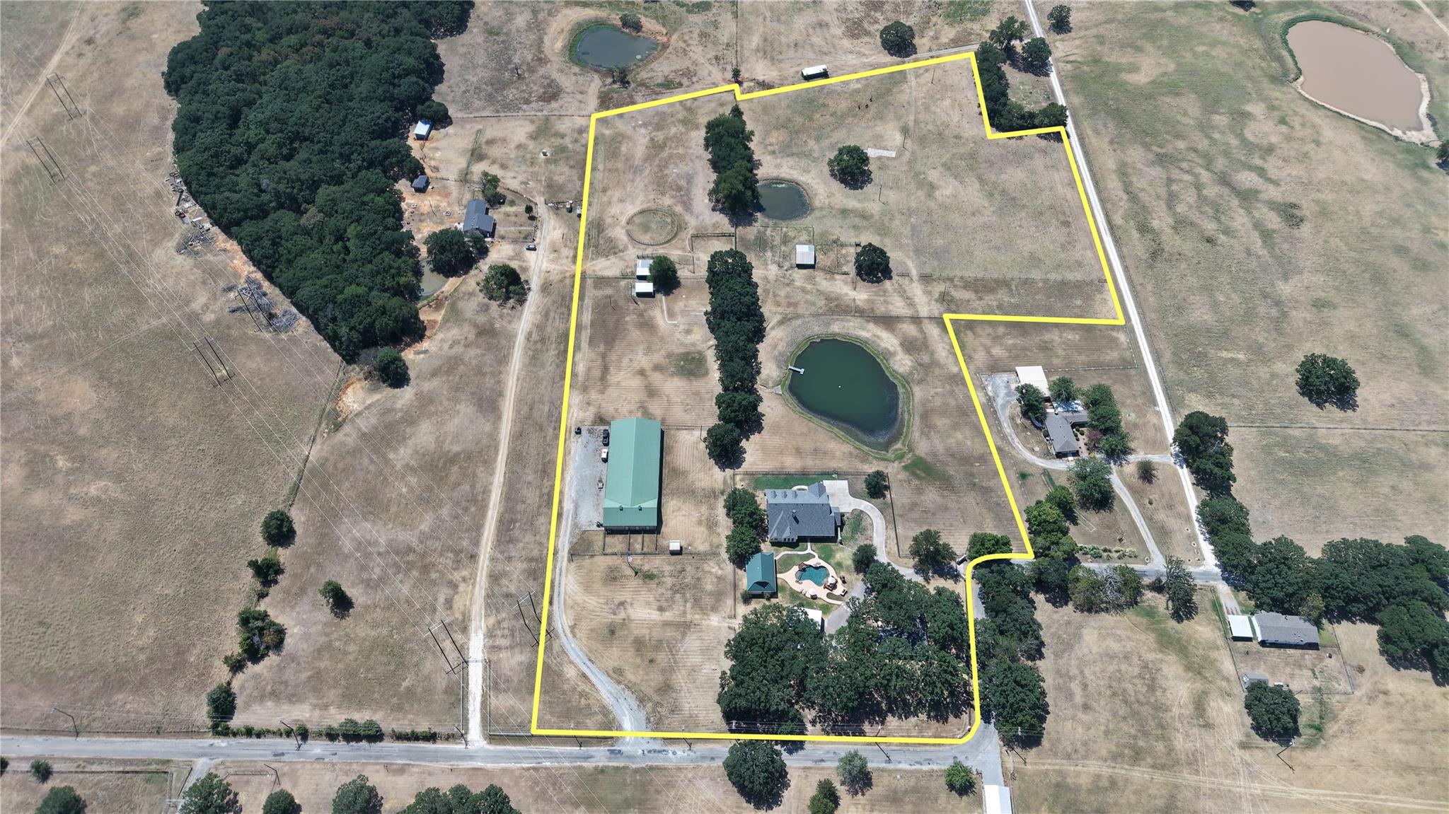 main property photo 3