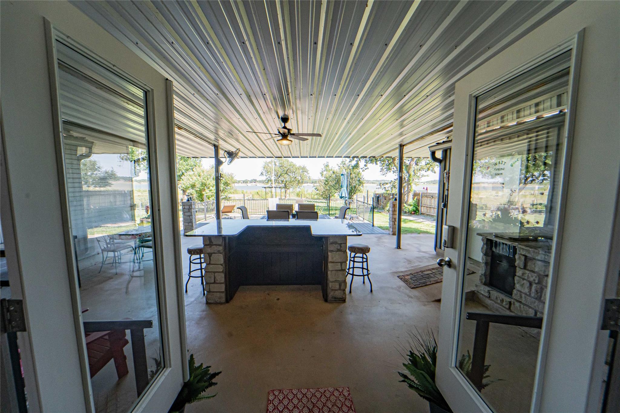 main property photo 25