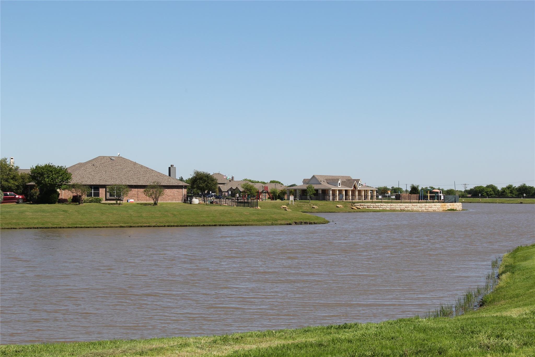 main property photo 10