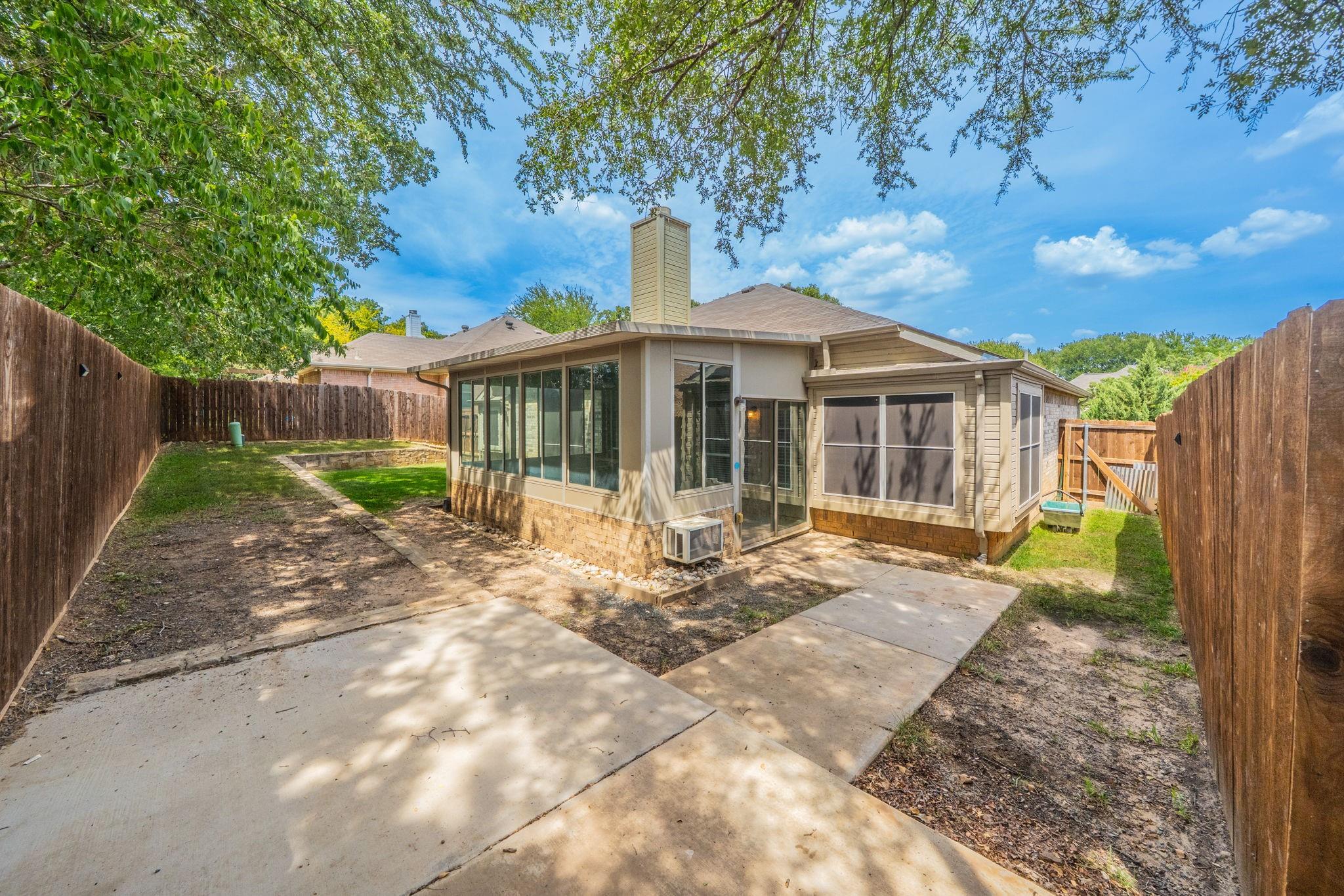 main property photo 23