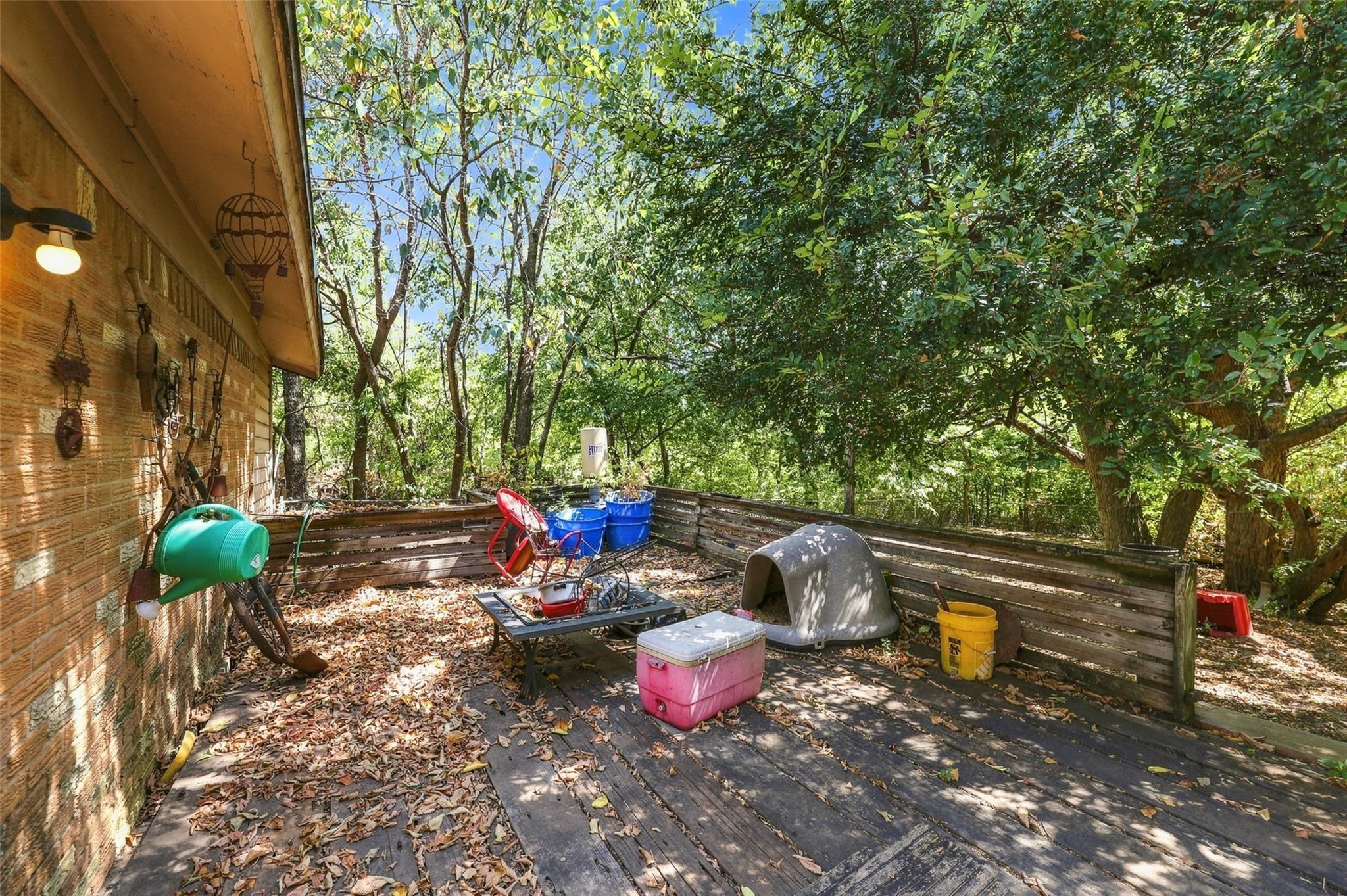 main property photo 28