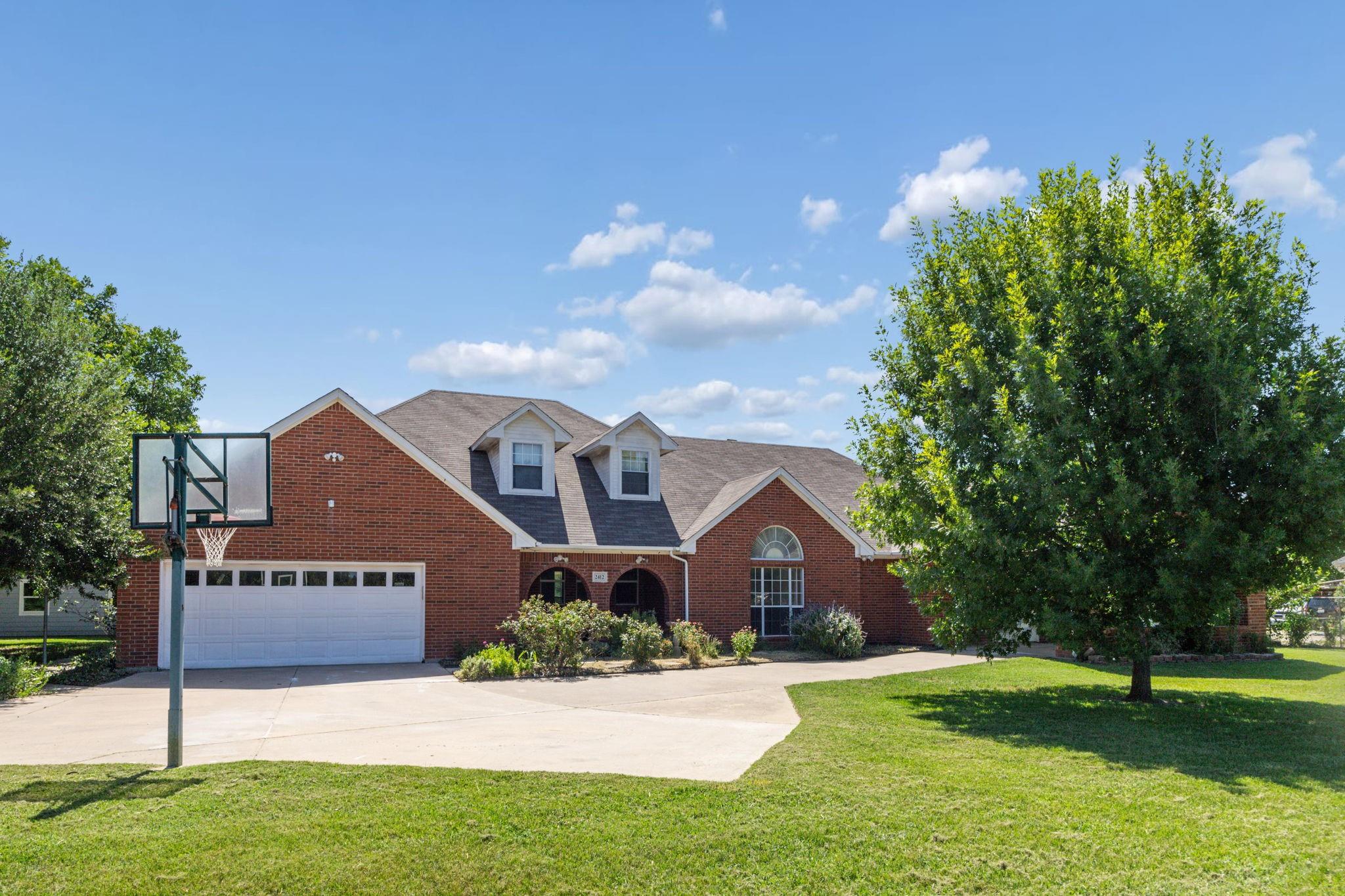 main property photo 1
