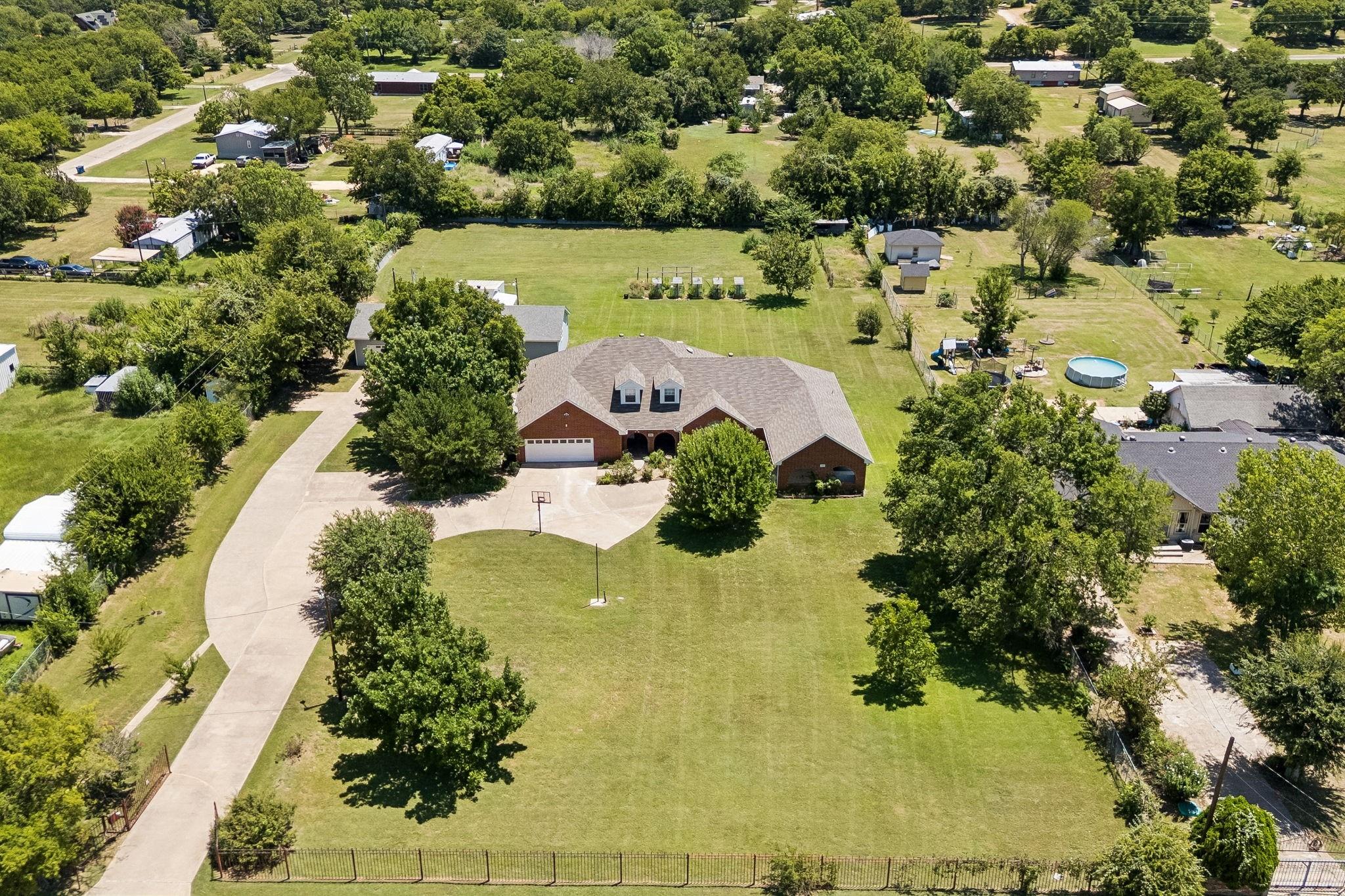 main property photo 2