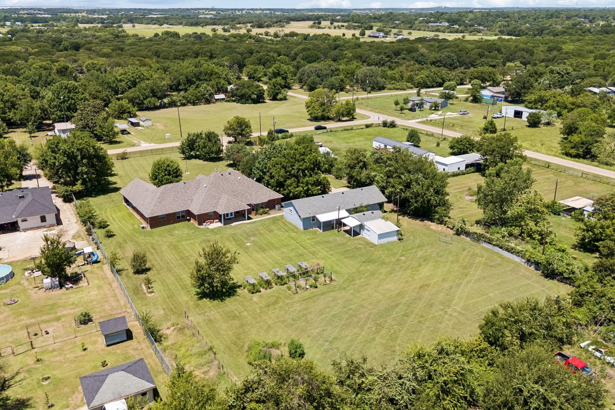main property photo 39
