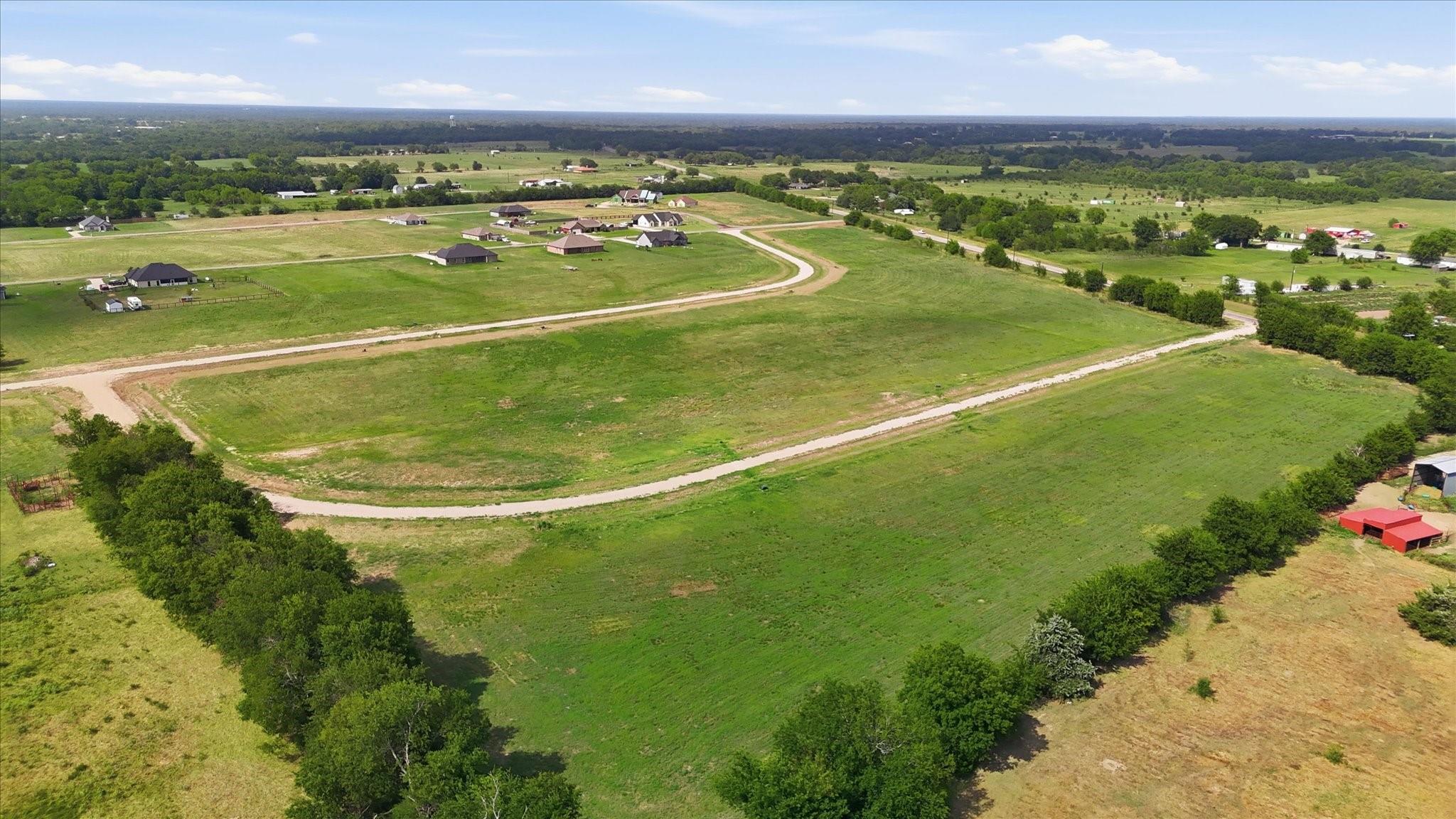 main property photo 9