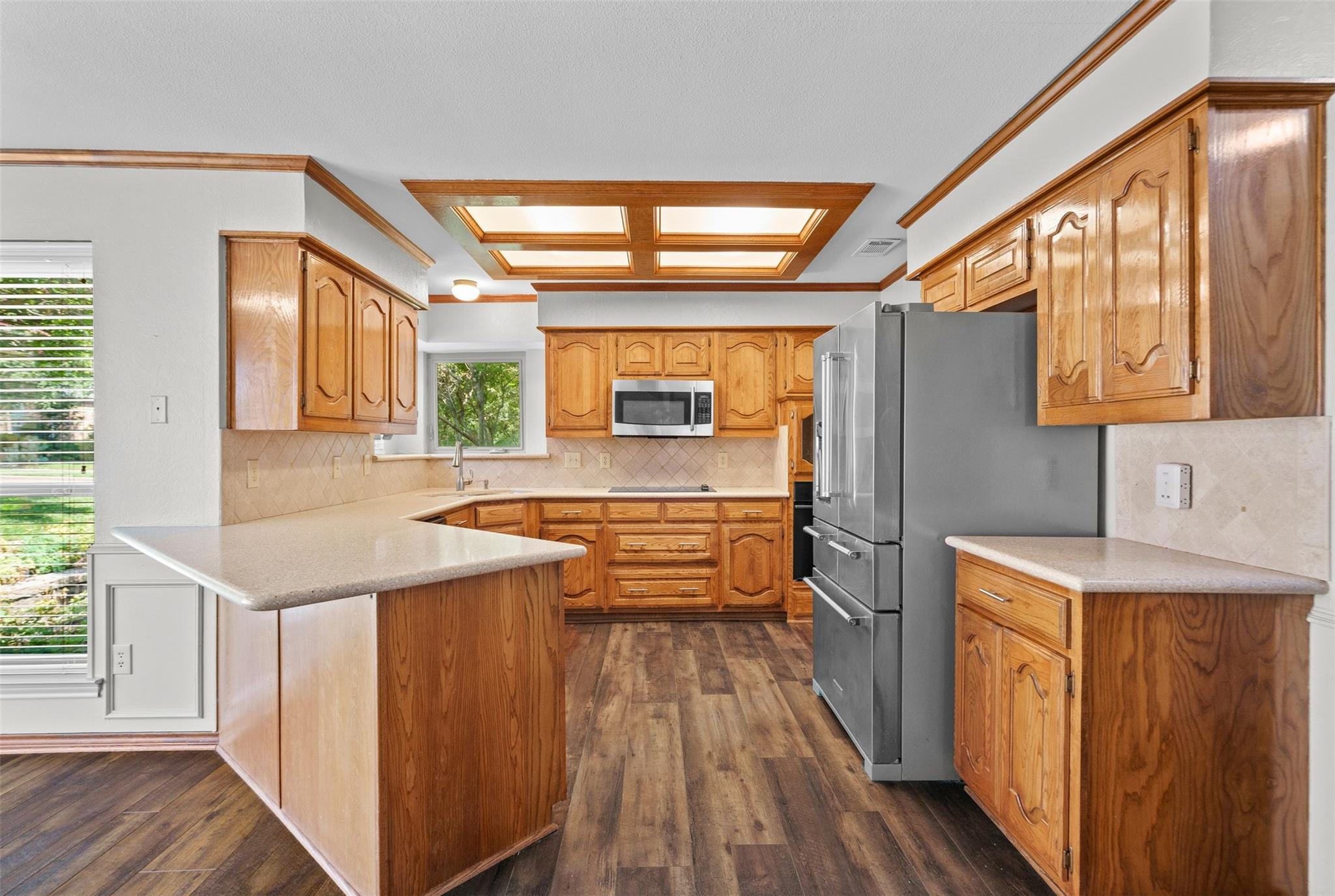 main property photo 8