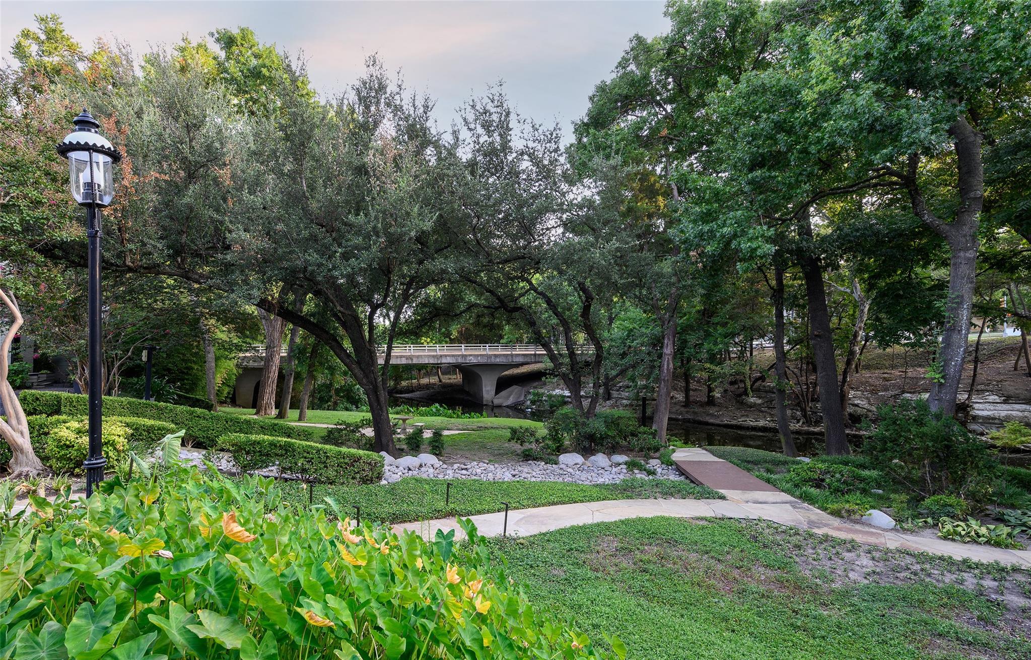 property viewer photo 32