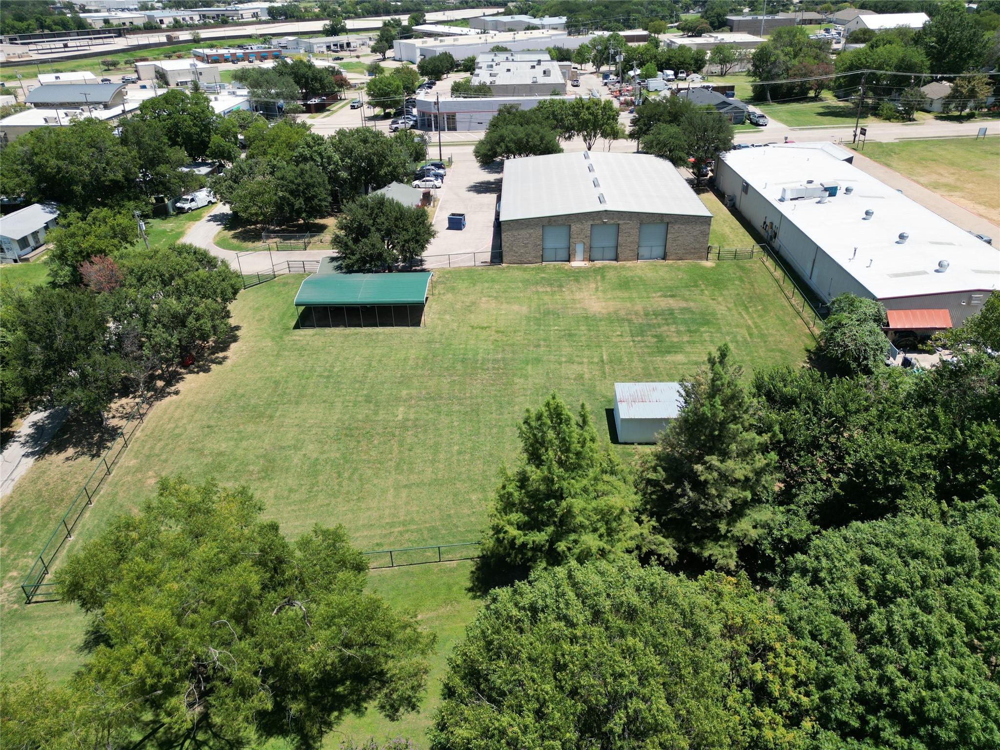 main property photo 16