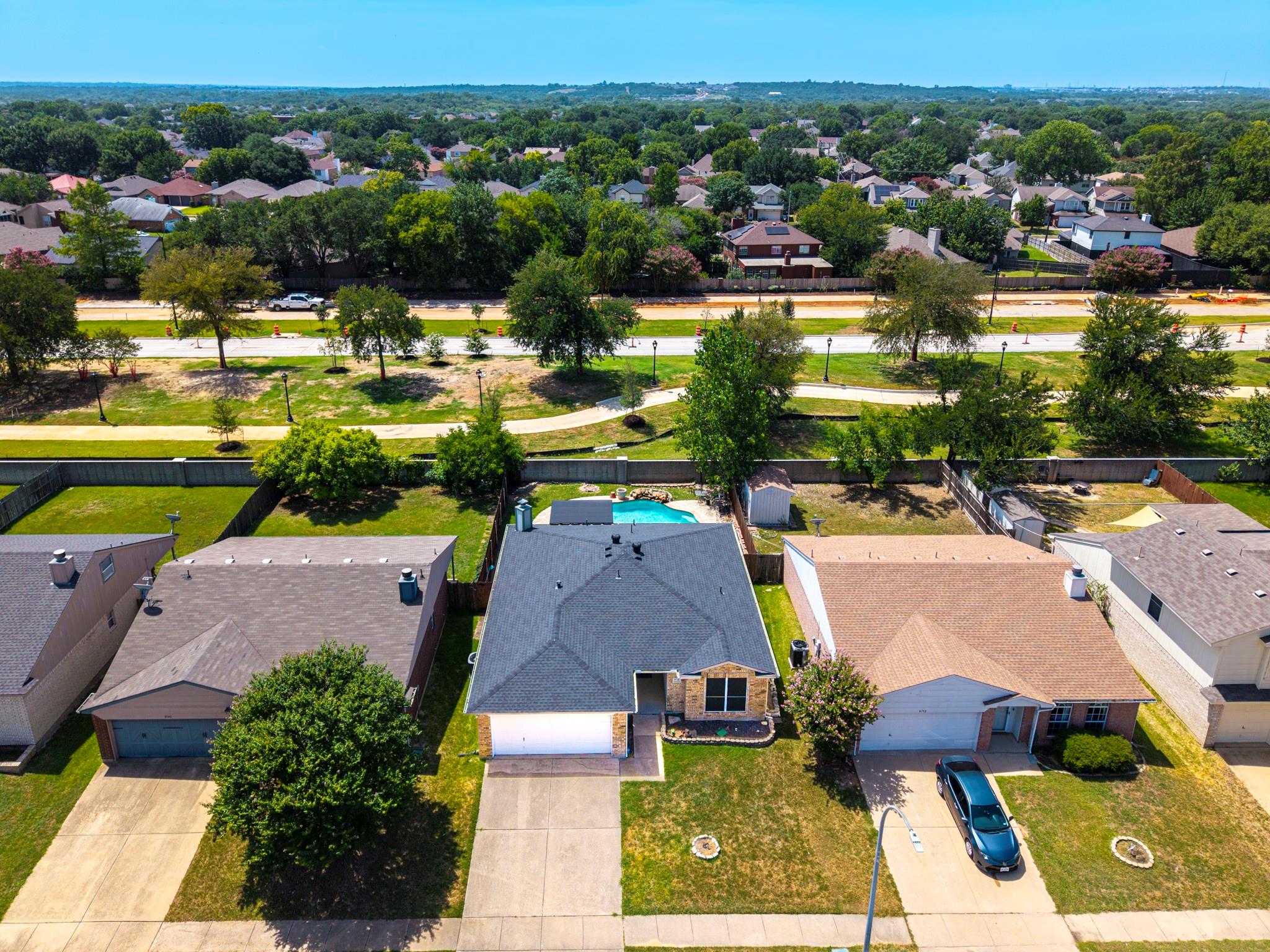 main property photo 22