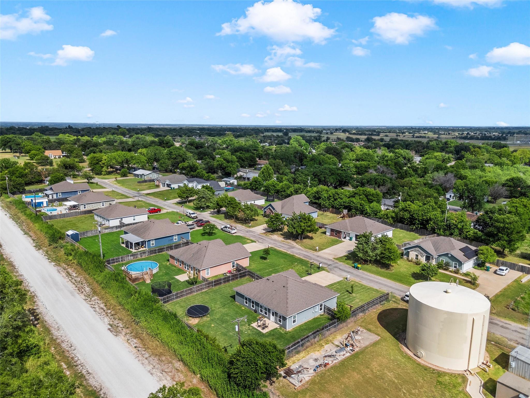 main property photo 35