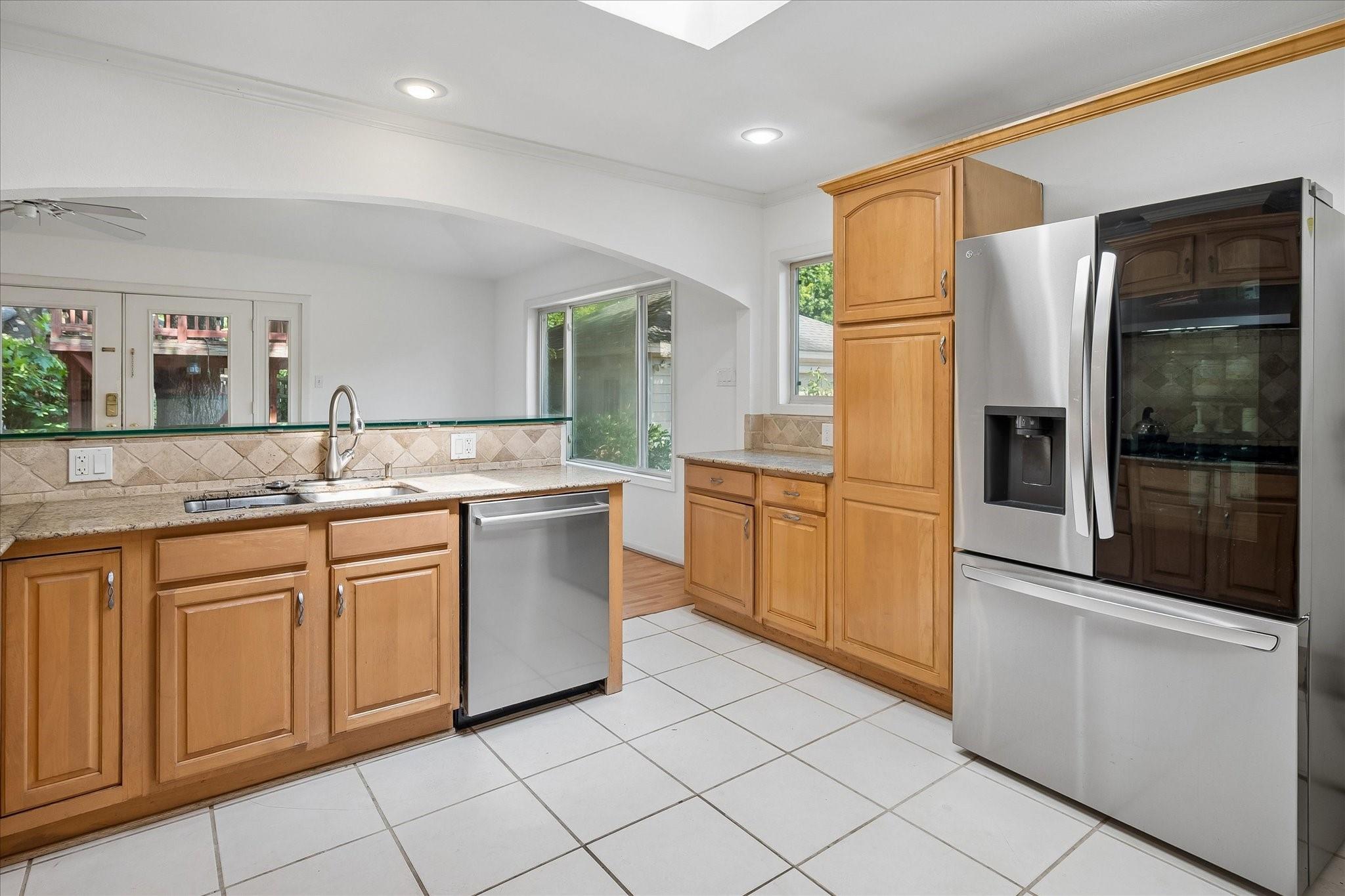 main property photo 14