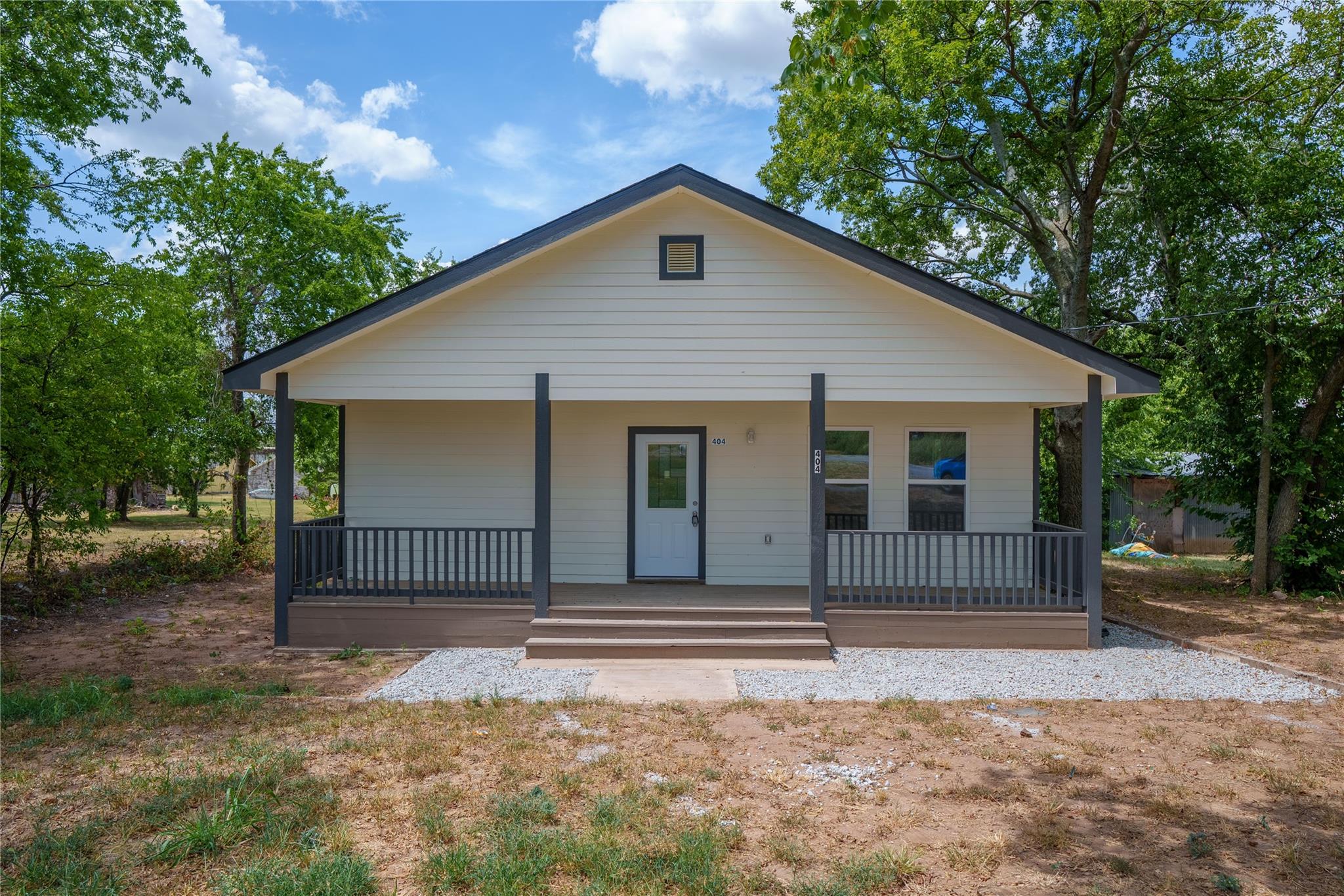 main property photo 0