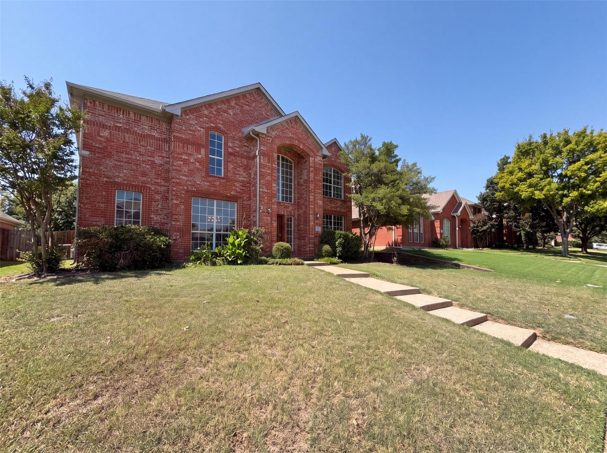 main property photo 18