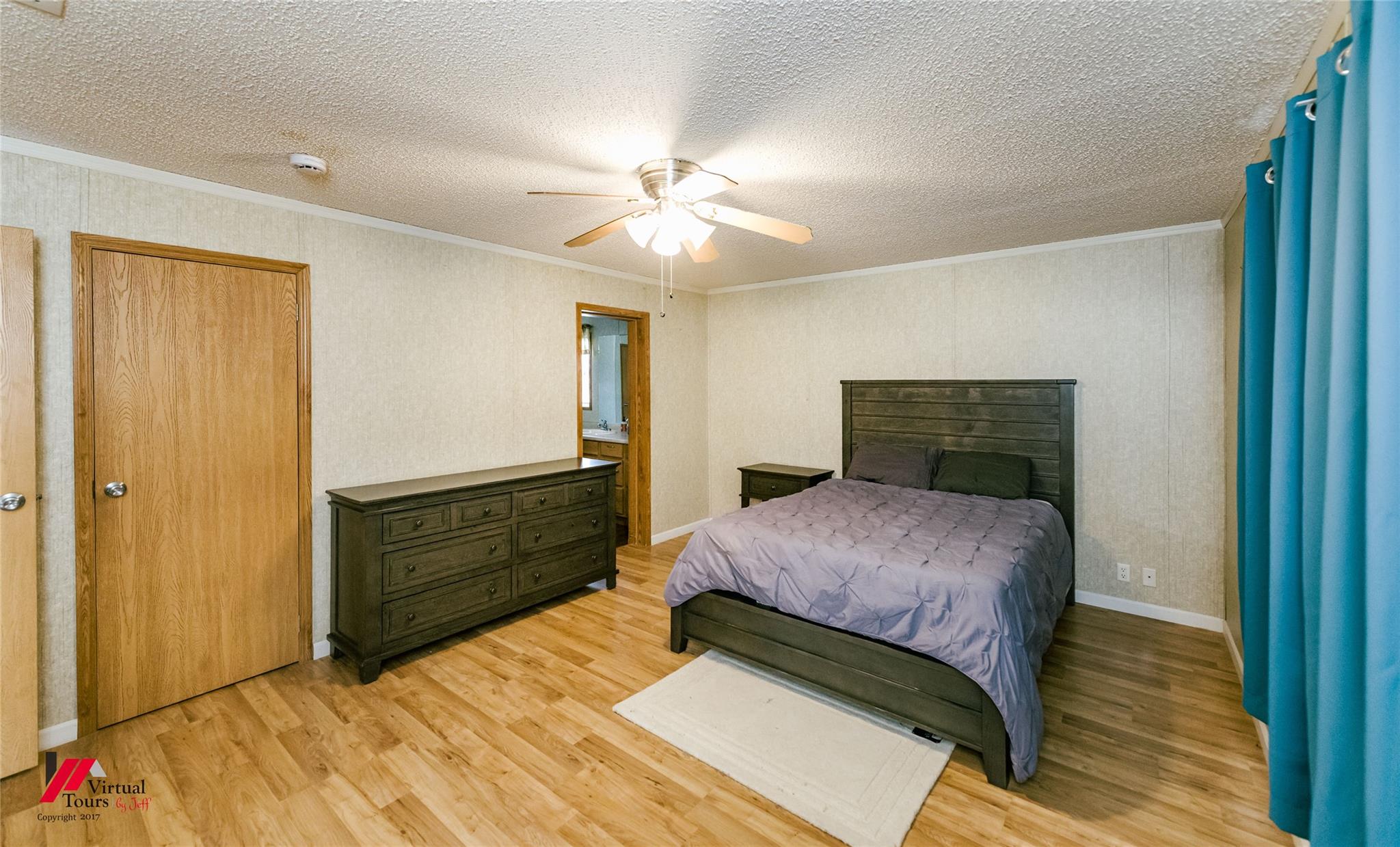 main property photo 20