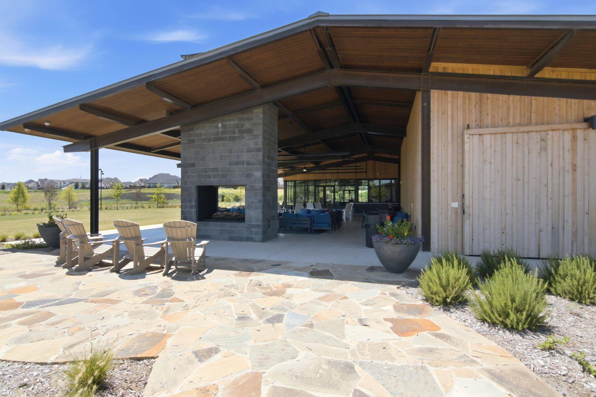 main property photo 33