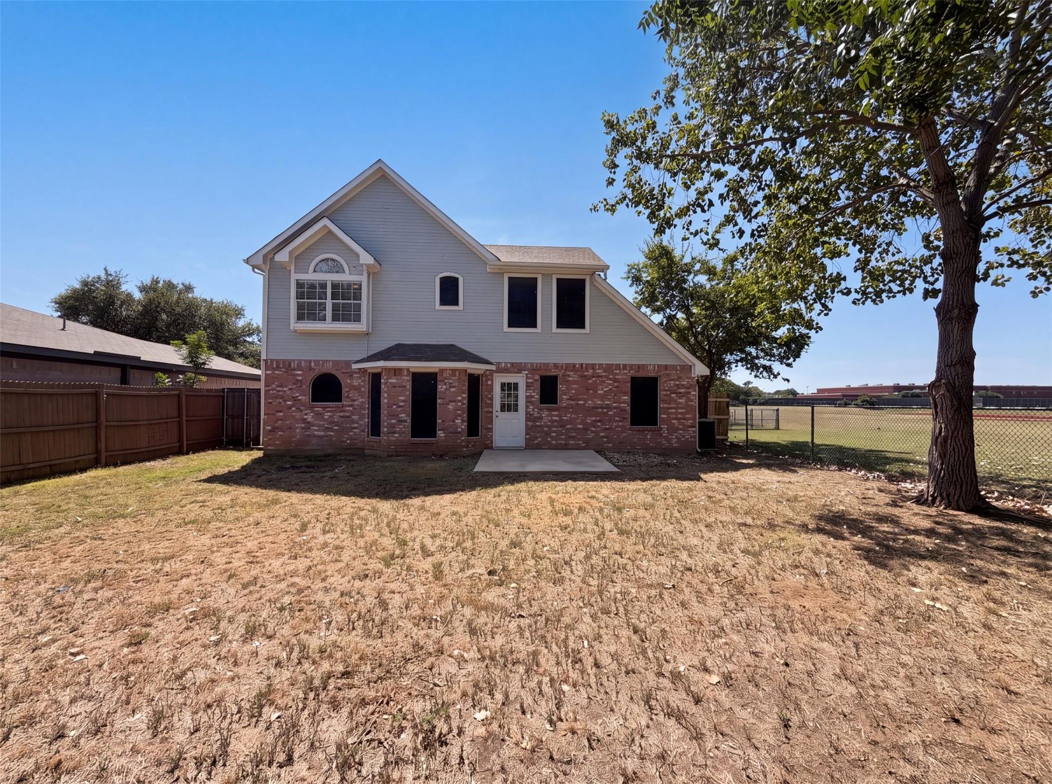 main property photo 4