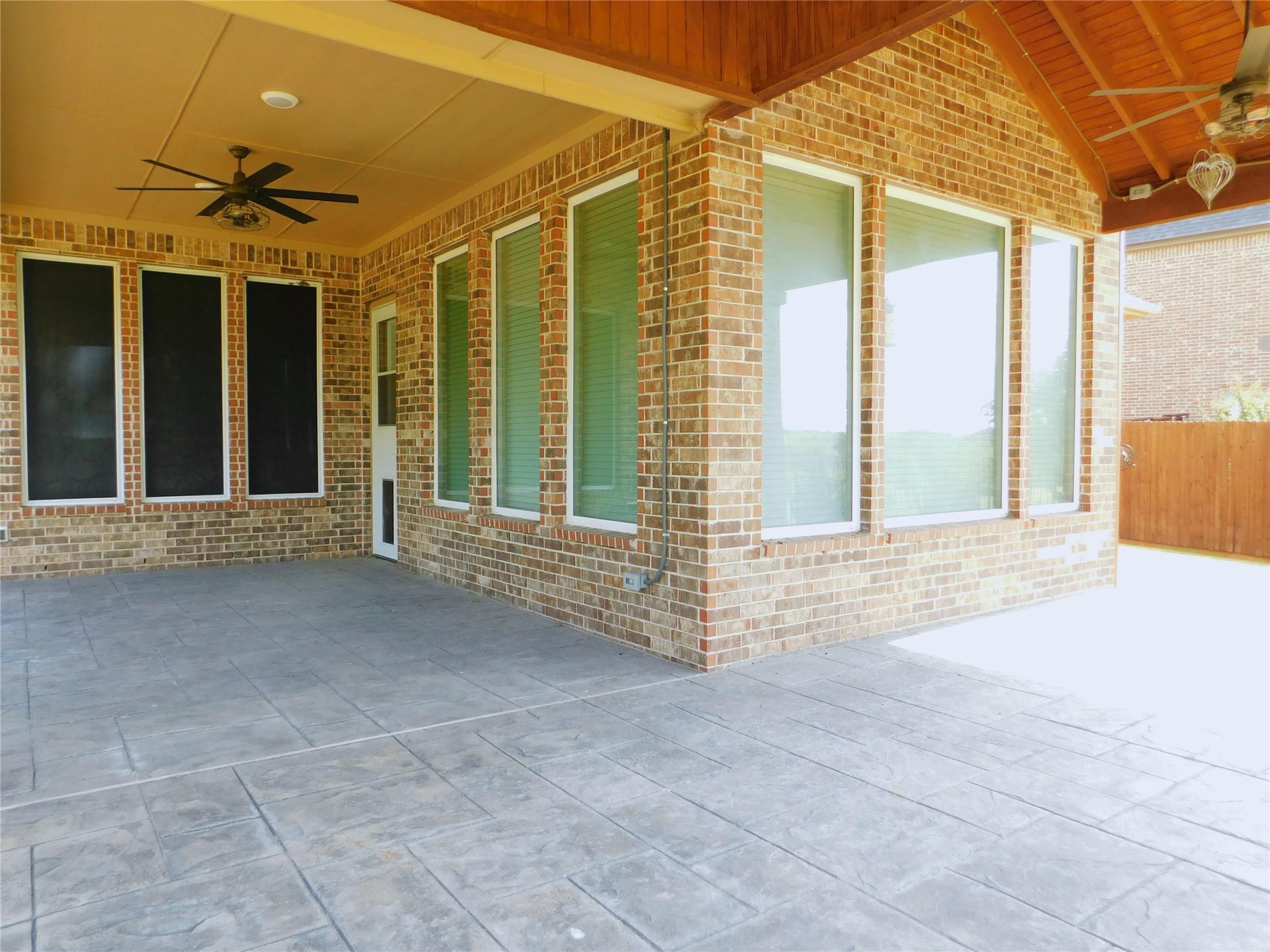 main property photo 33