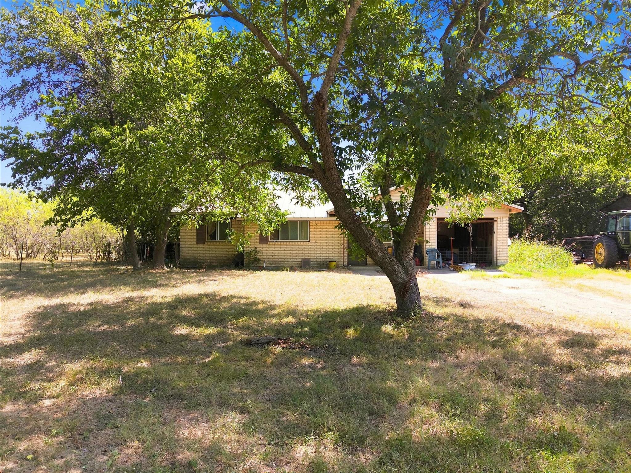 main property photo 10