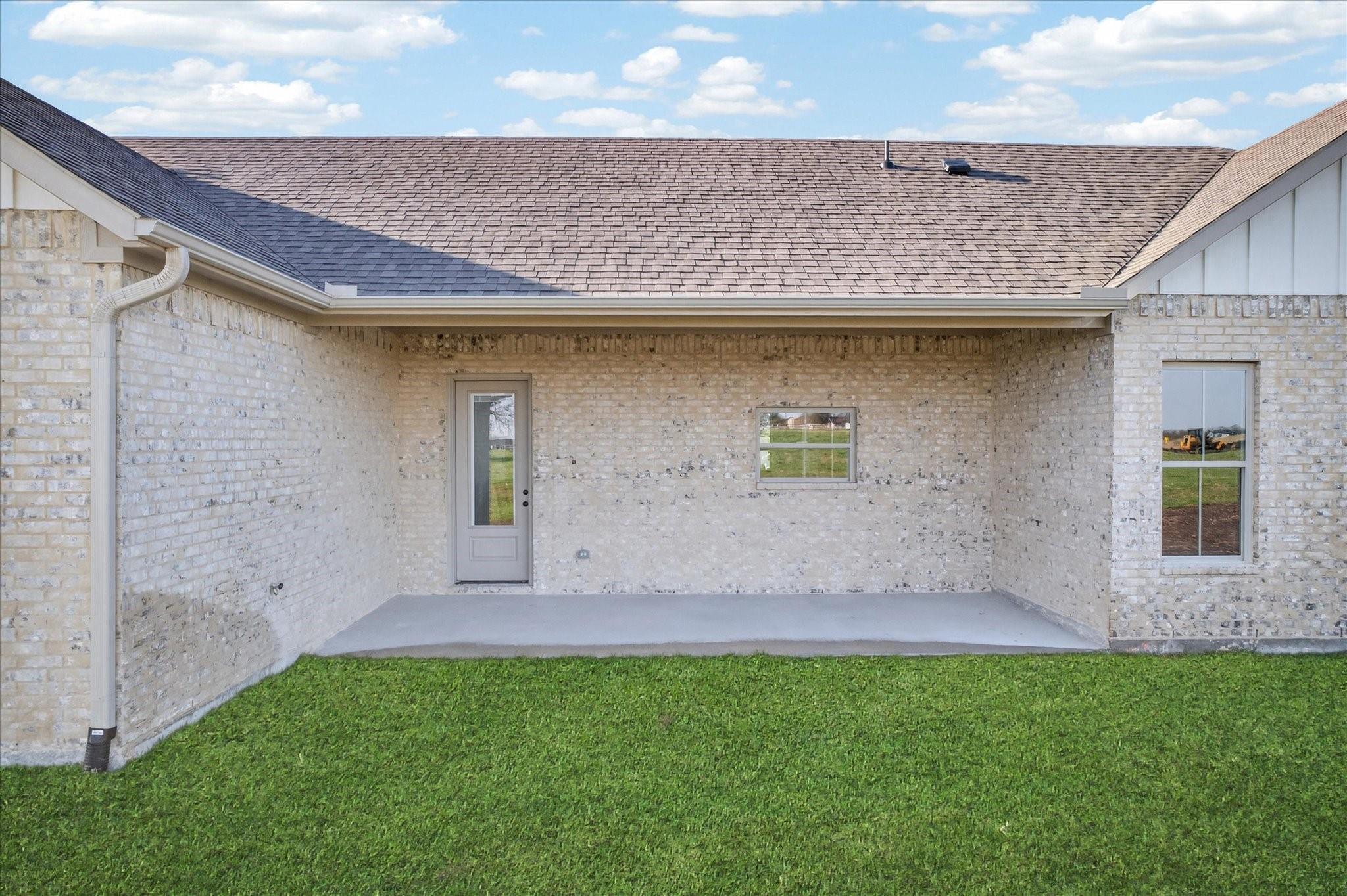 main property photo 32