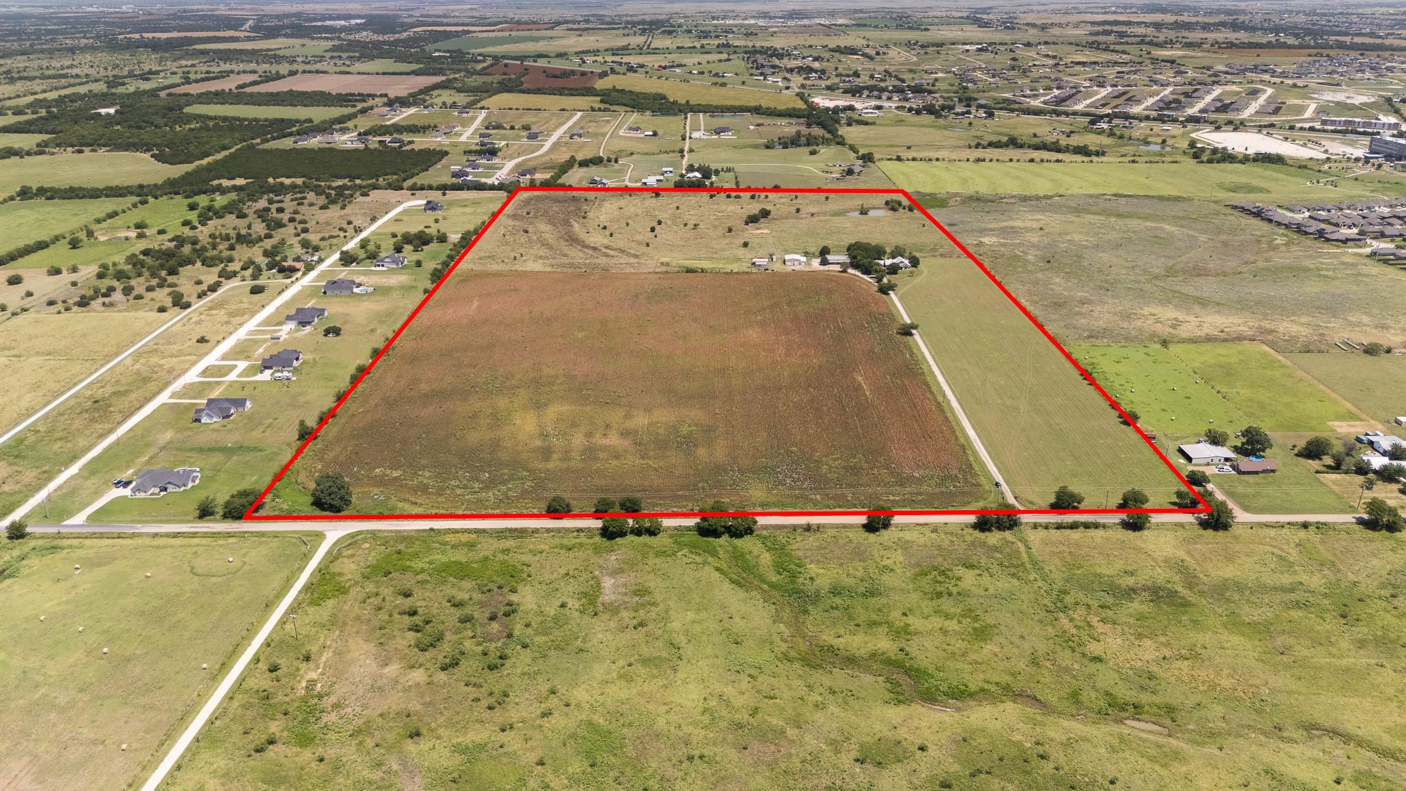main property photo 39