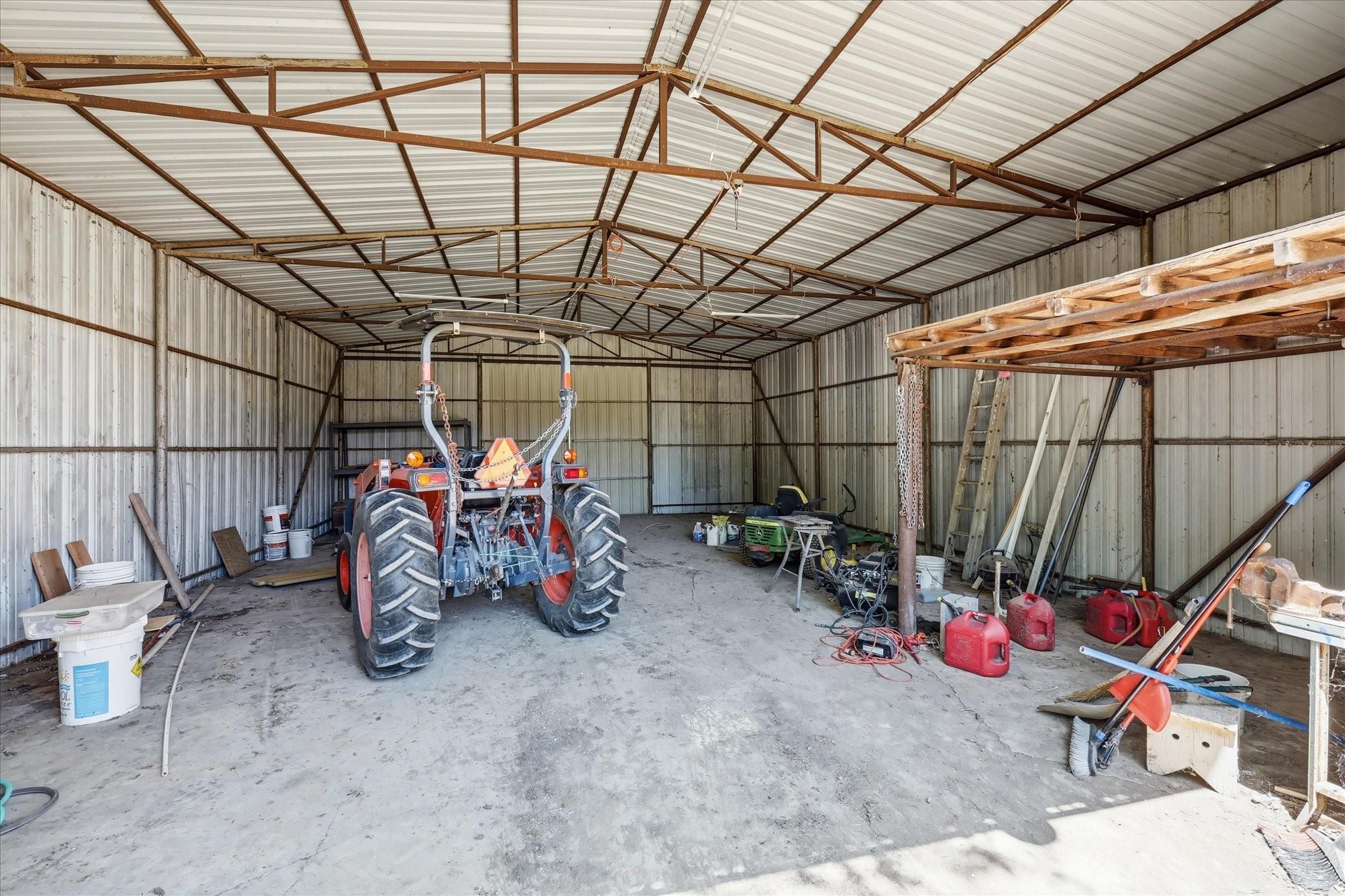main property photo 35