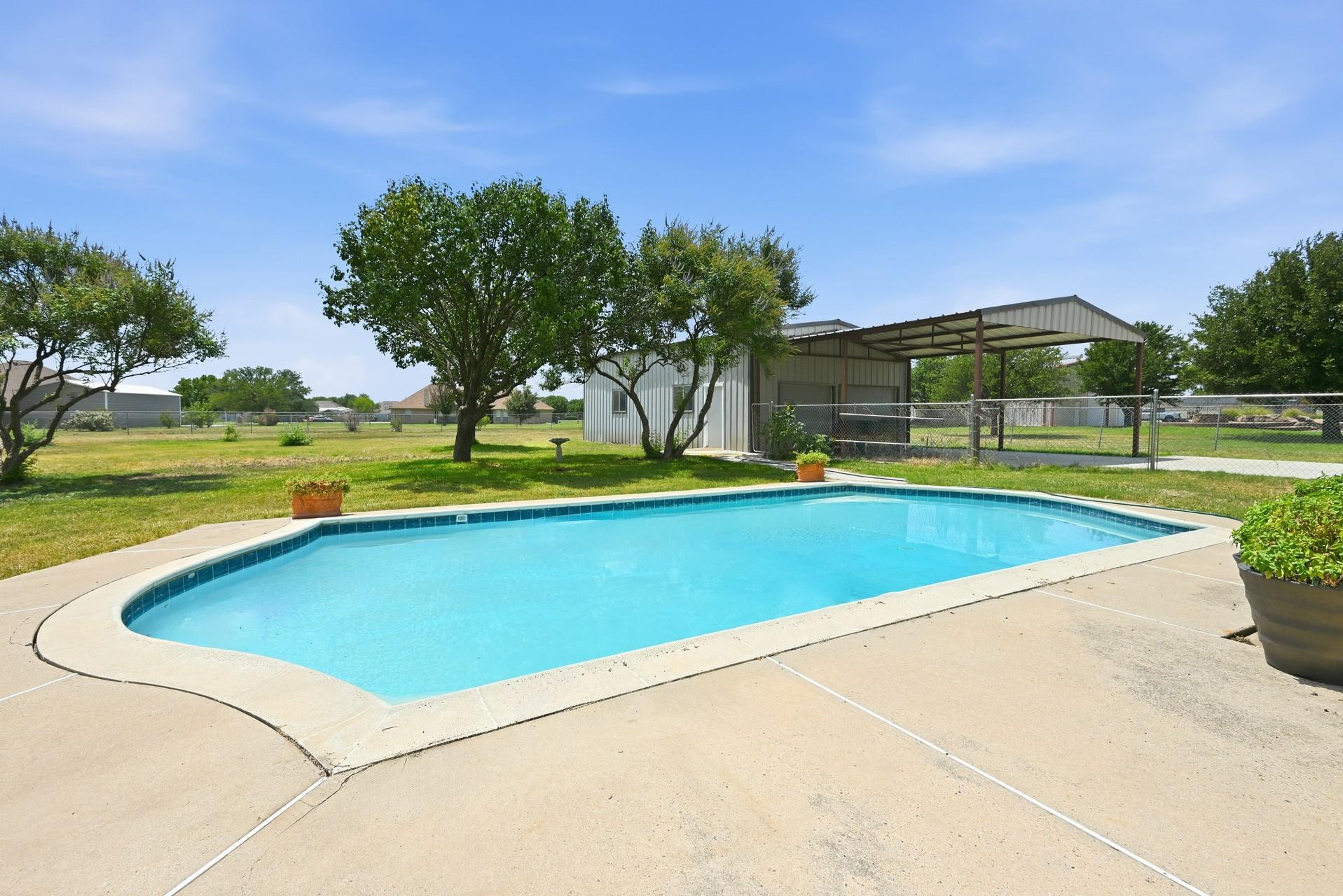 main property photo 24