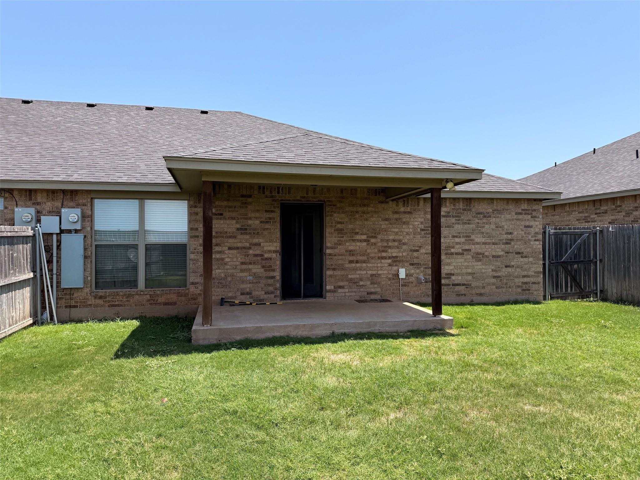 main property photo 11