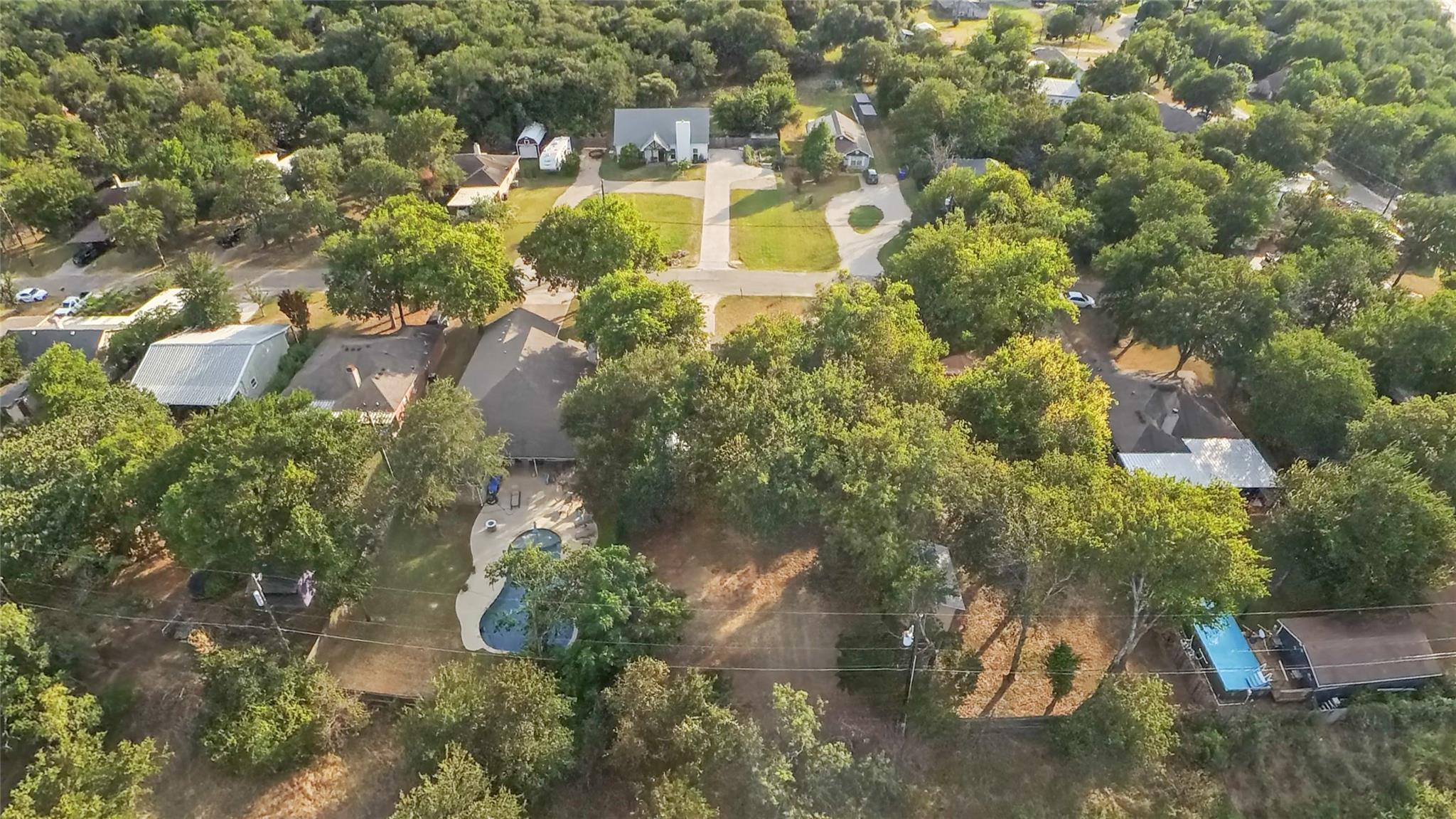 main property photo 28