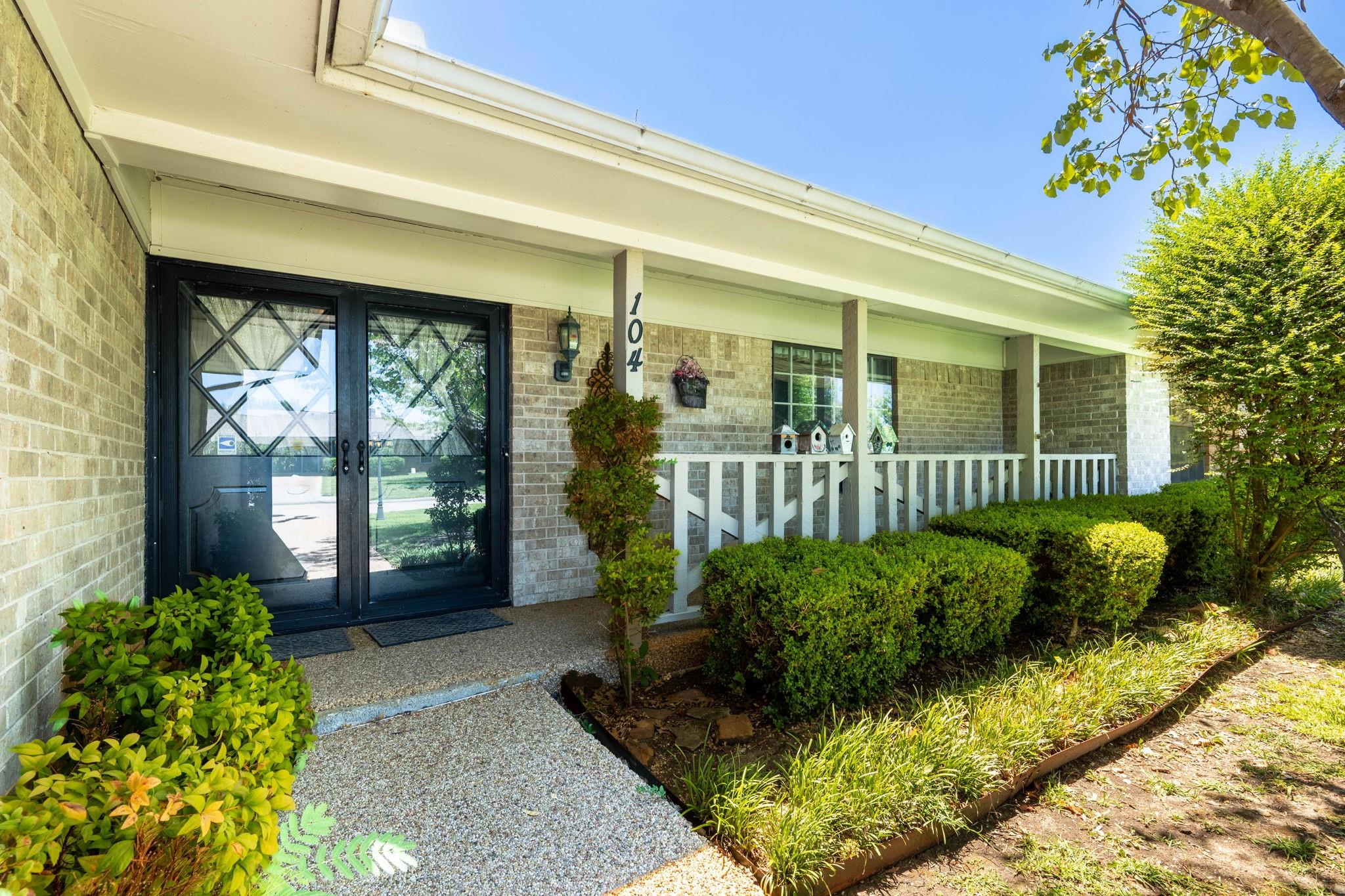 main property photo 3