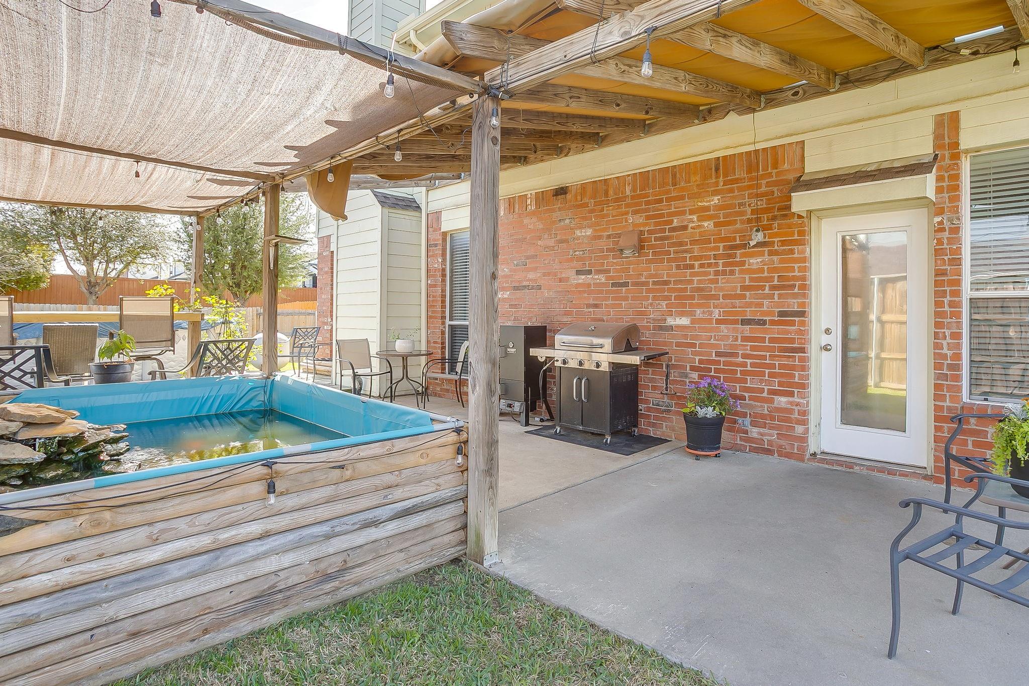 main property photo 30