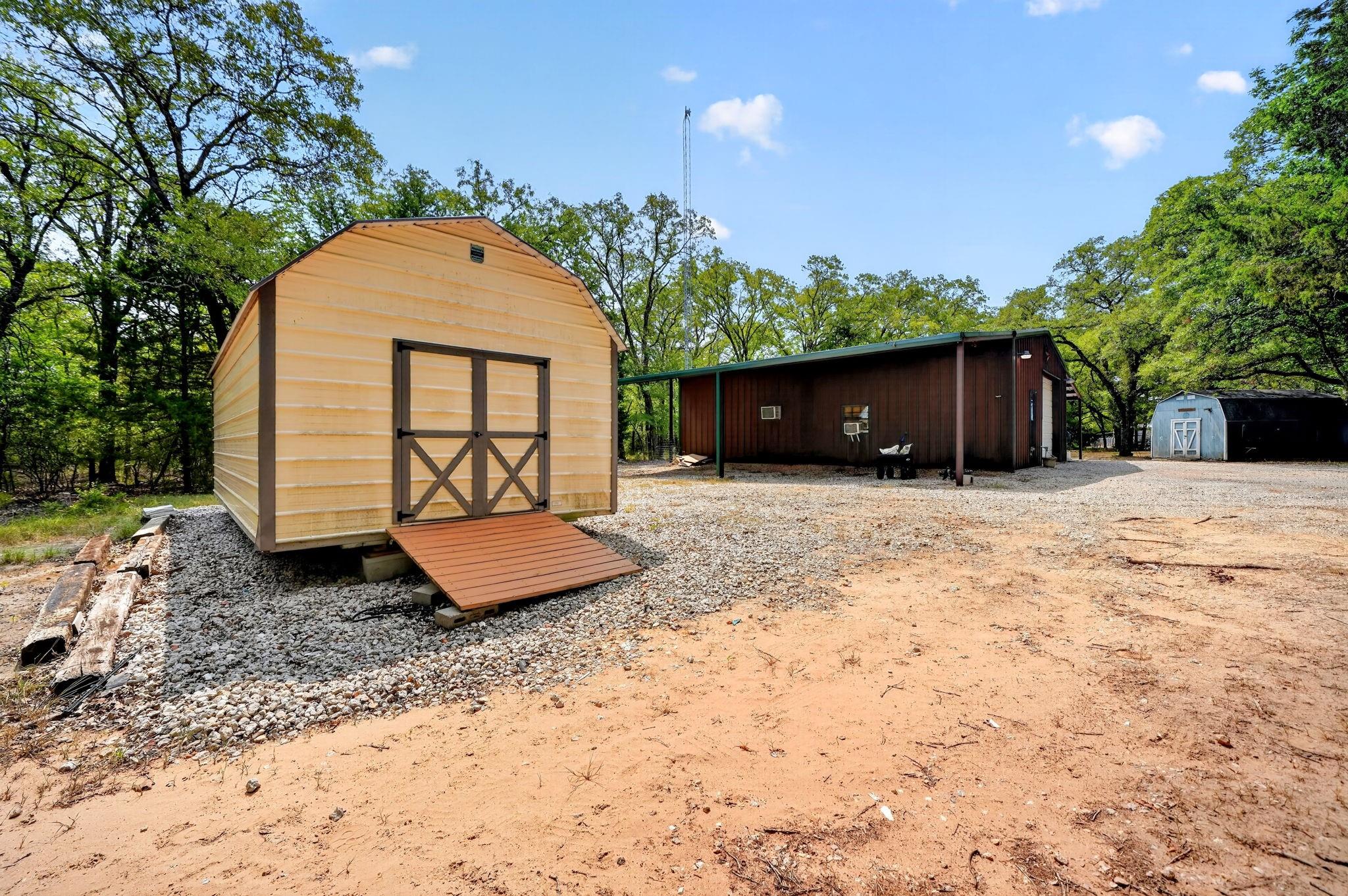 main property photo 32