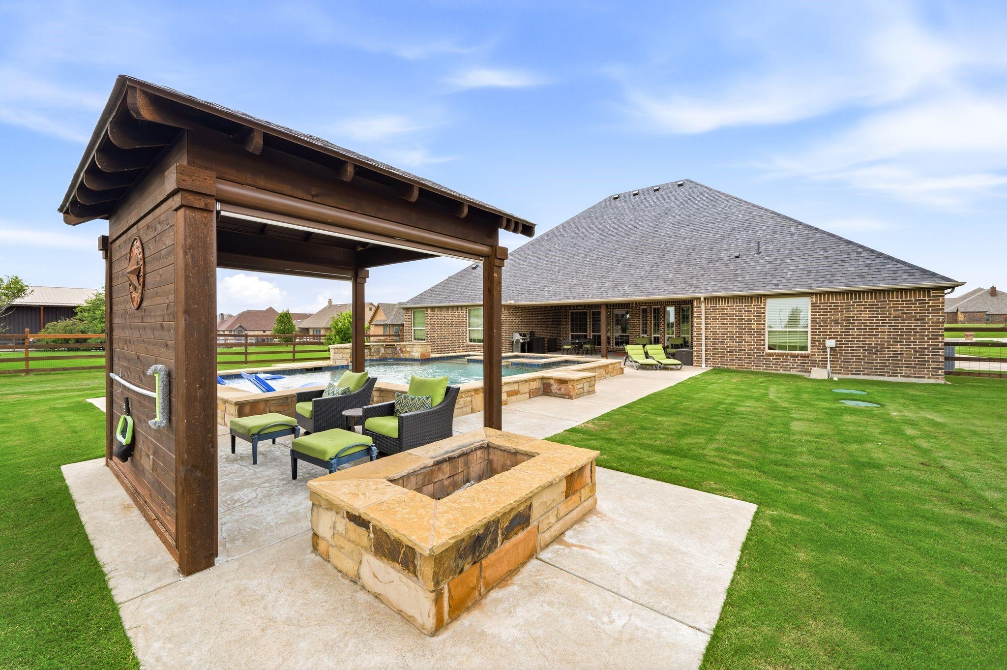 main property photo 26