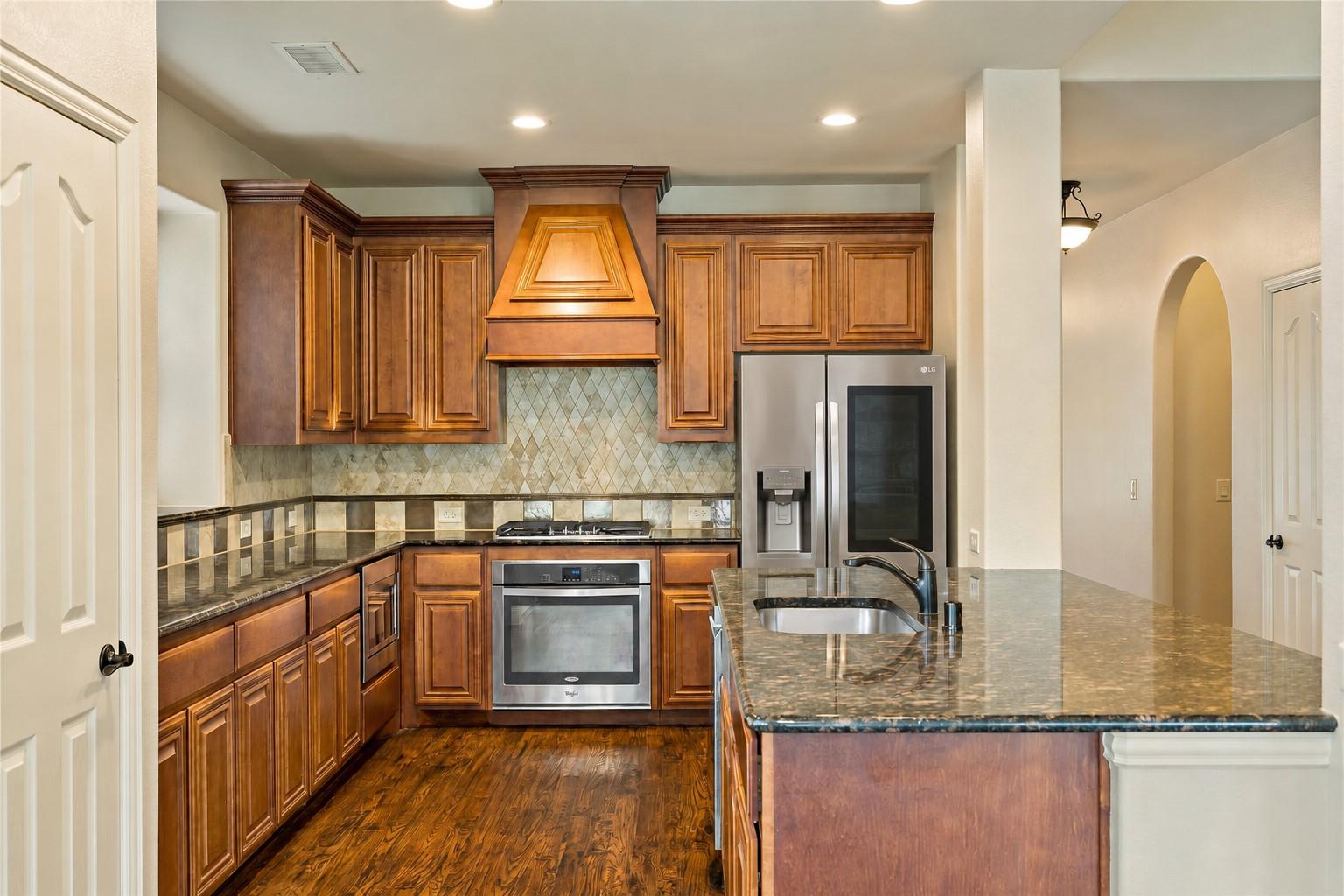 main property photo 5