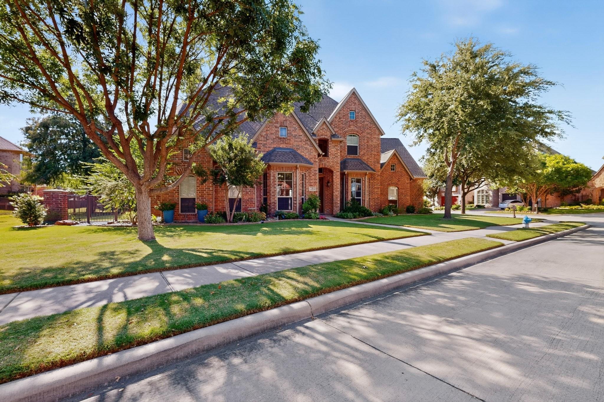 main property photo 30
