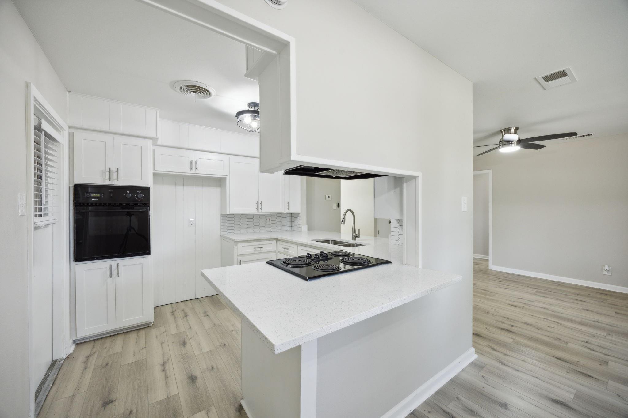 property viewer photo 9