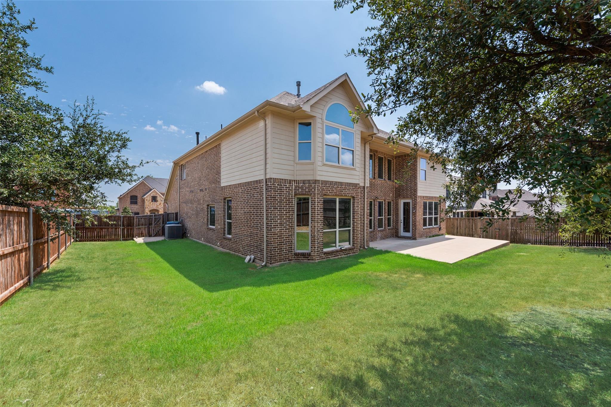main property photo 27
