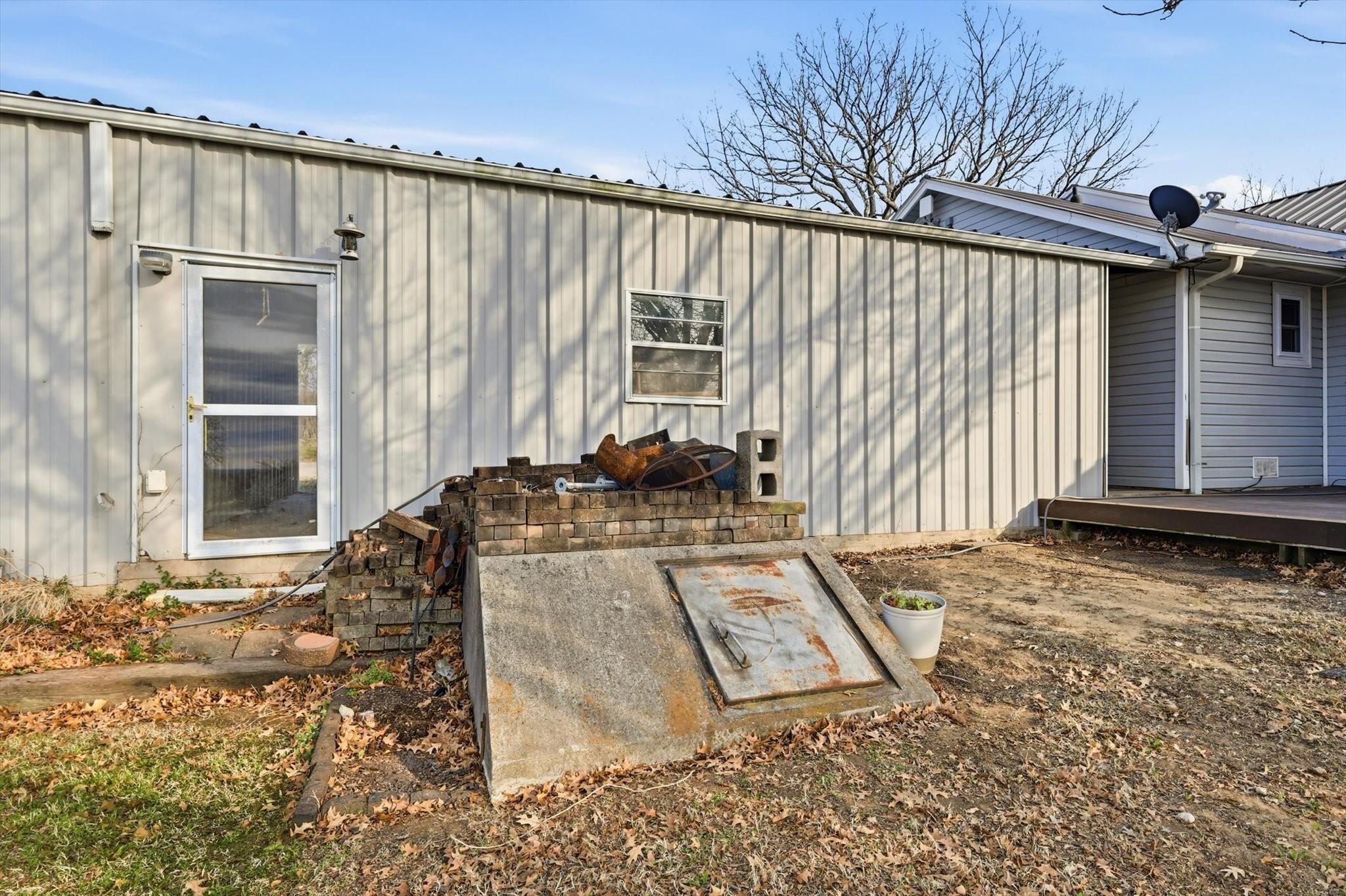 main property photo 13