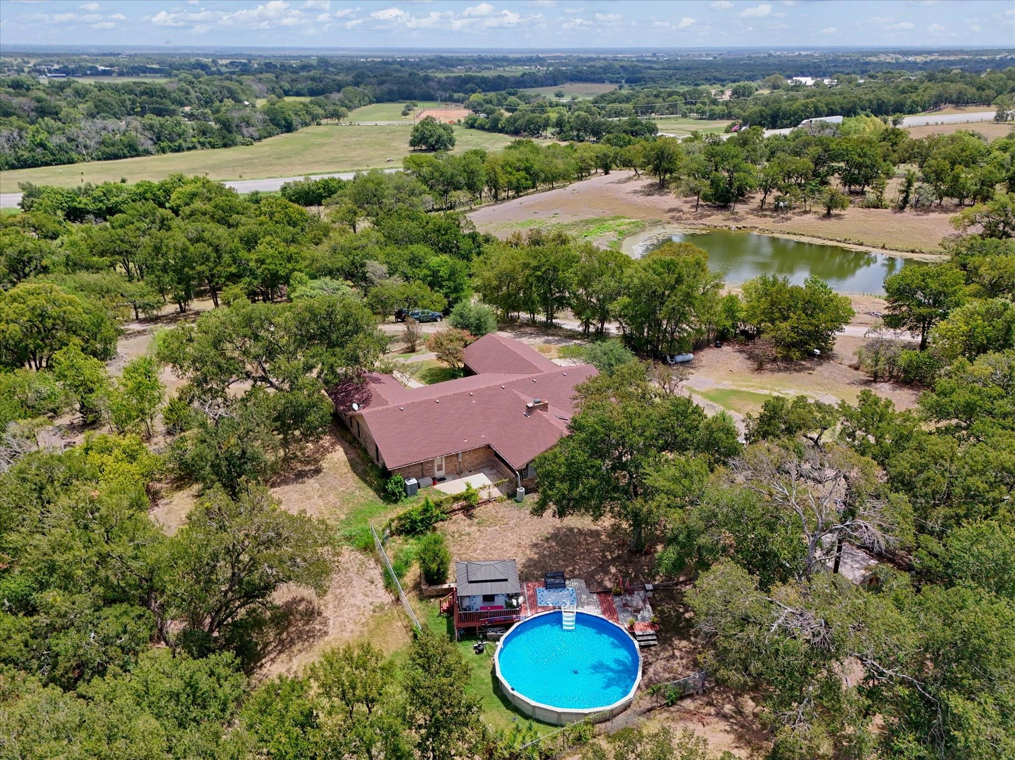 main property photo 31