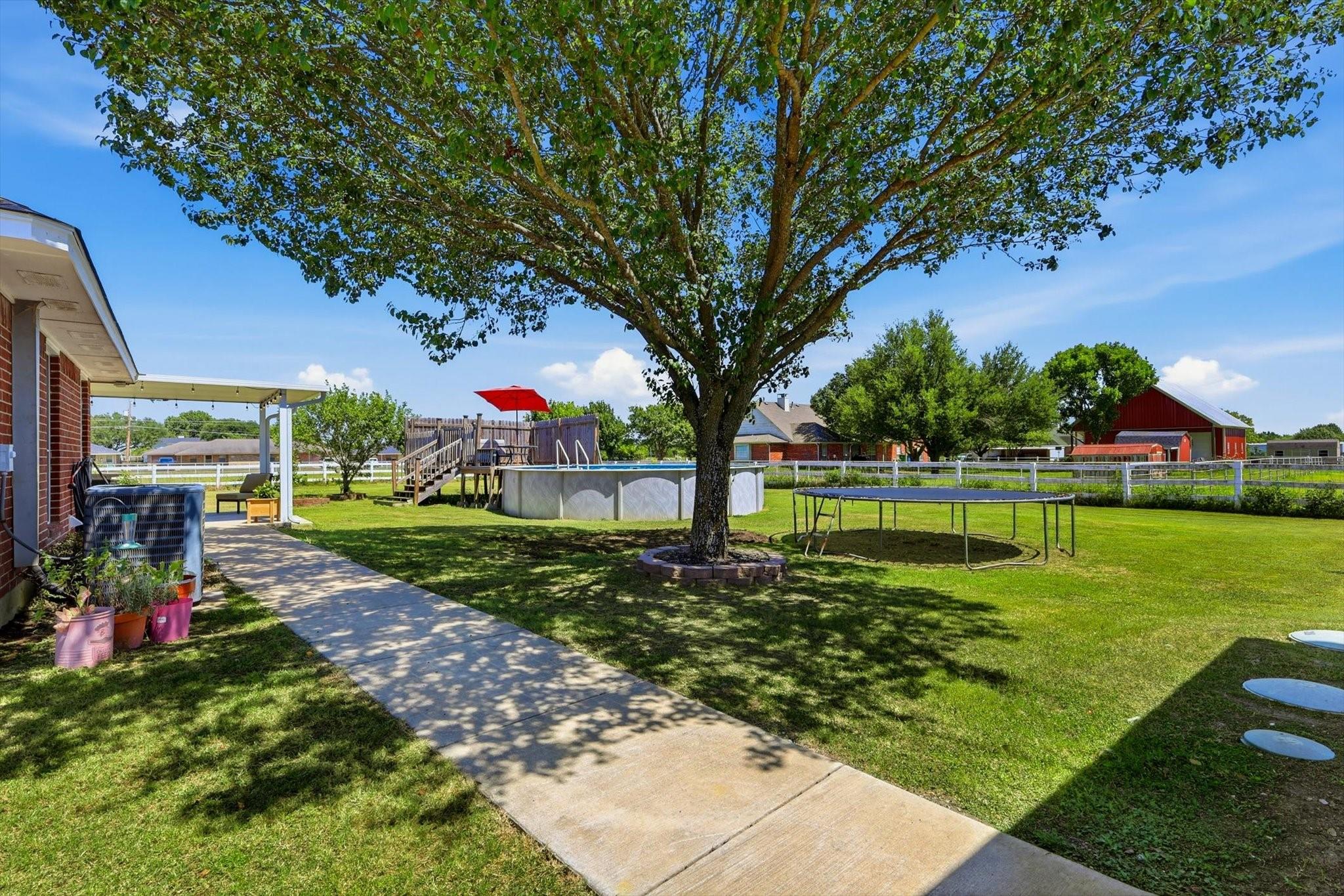 main property photo 27